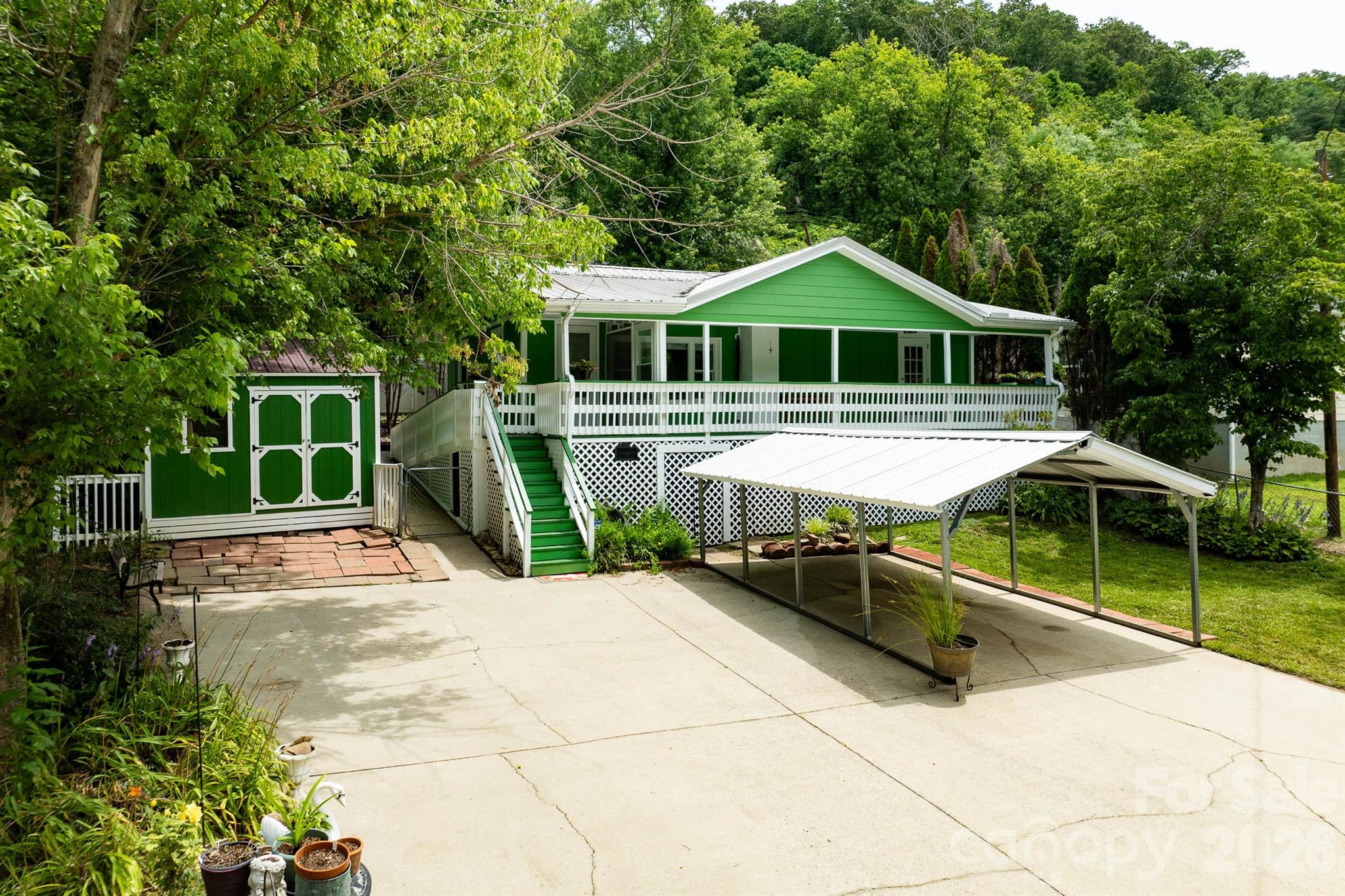 main property photo 34