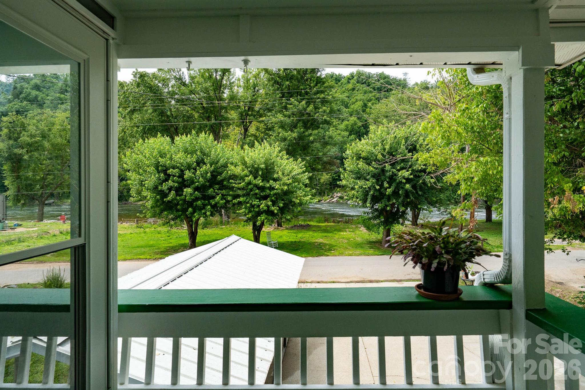 main property photo 37