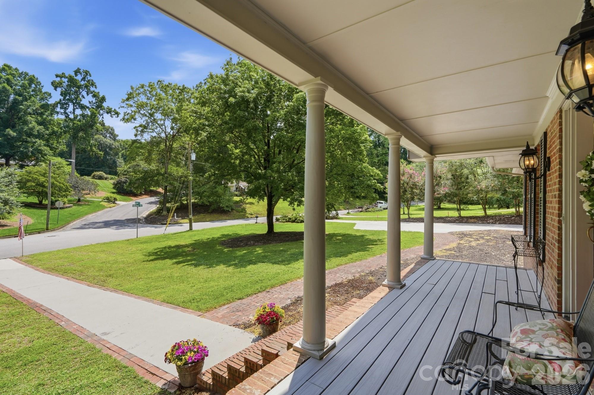 main property photo 32