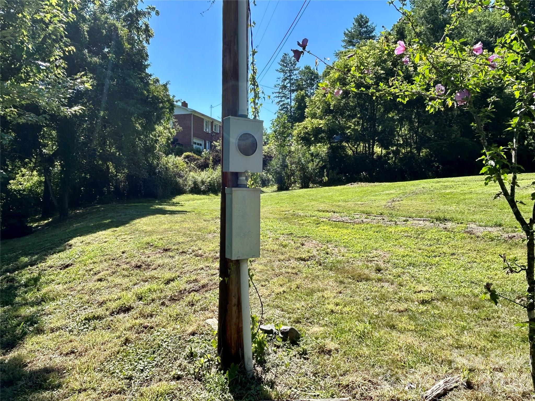 main property photo 27