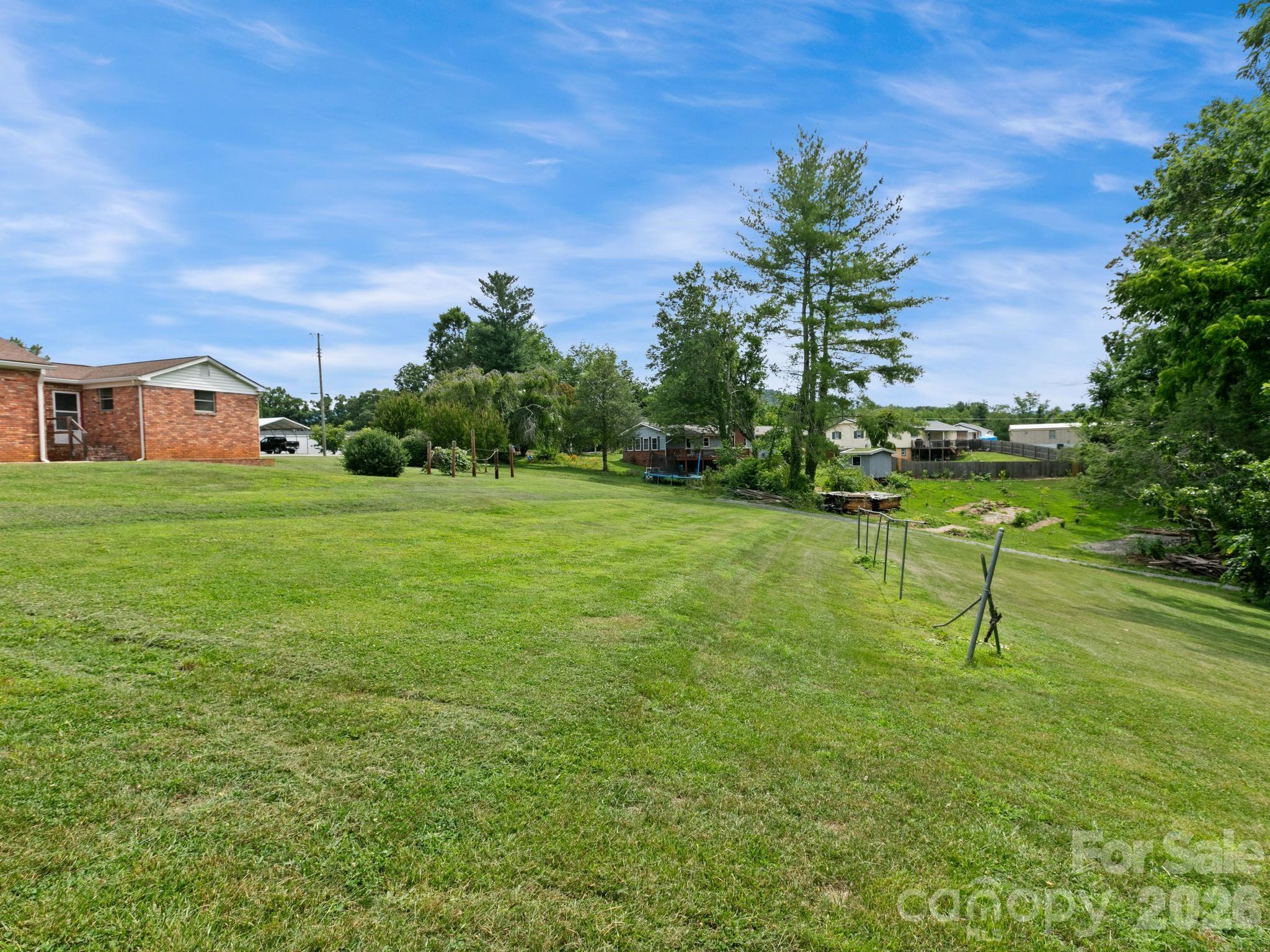 main property photo 20