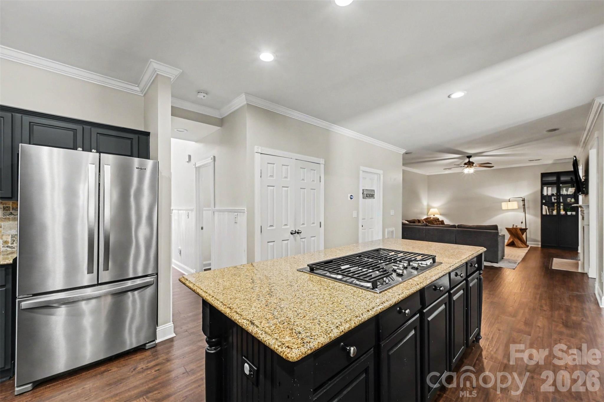 main property photo 11