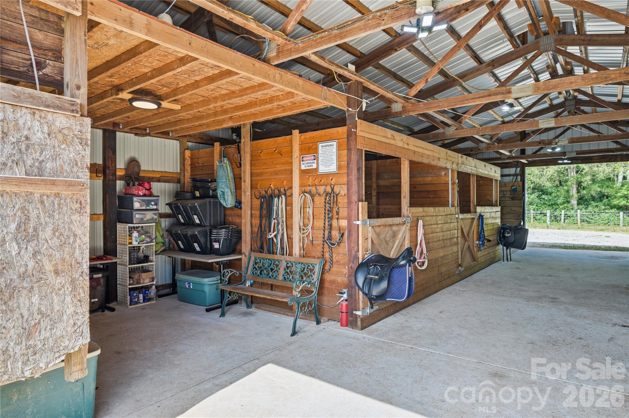 main property photo 40