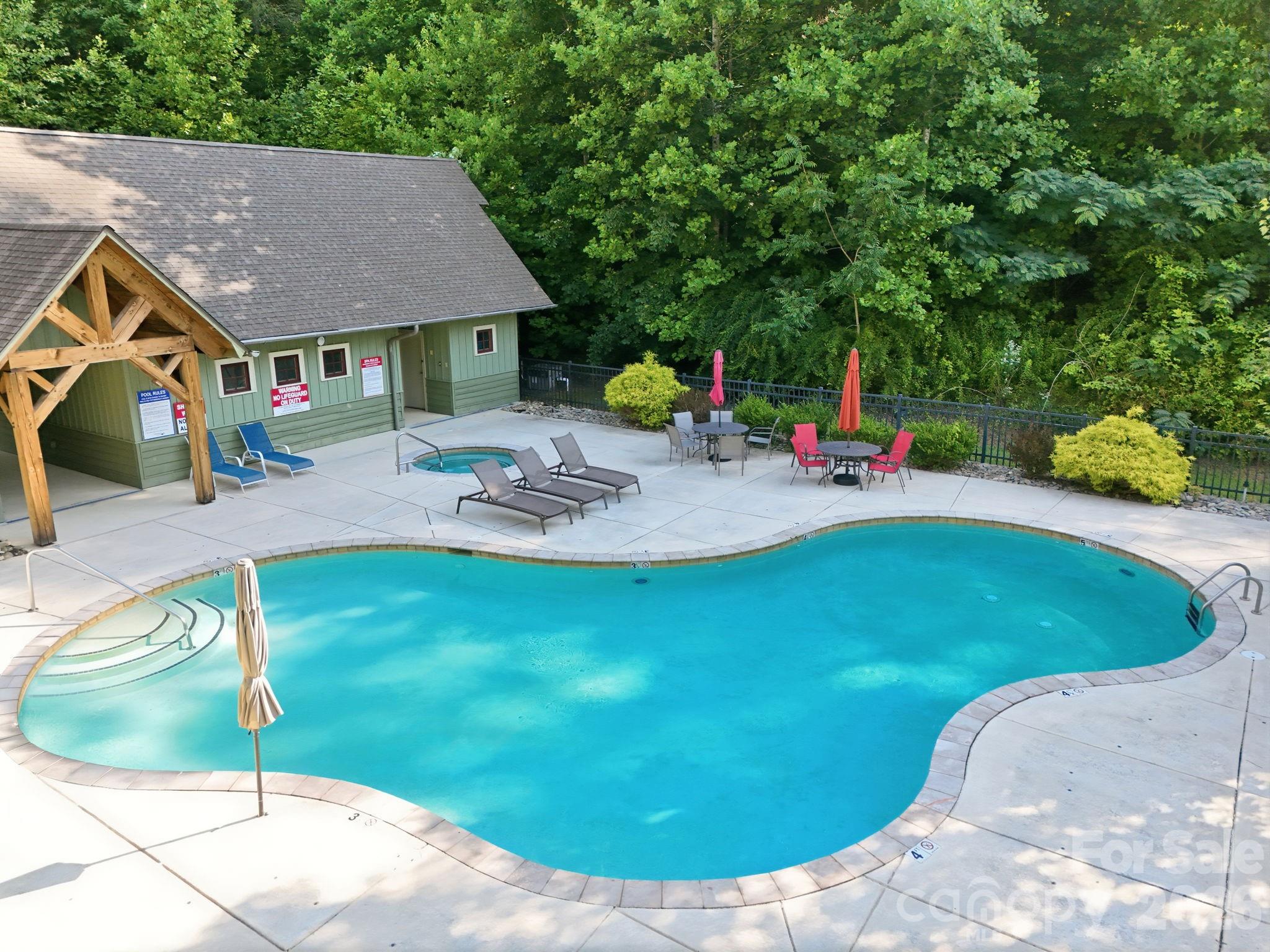 main property photo 15