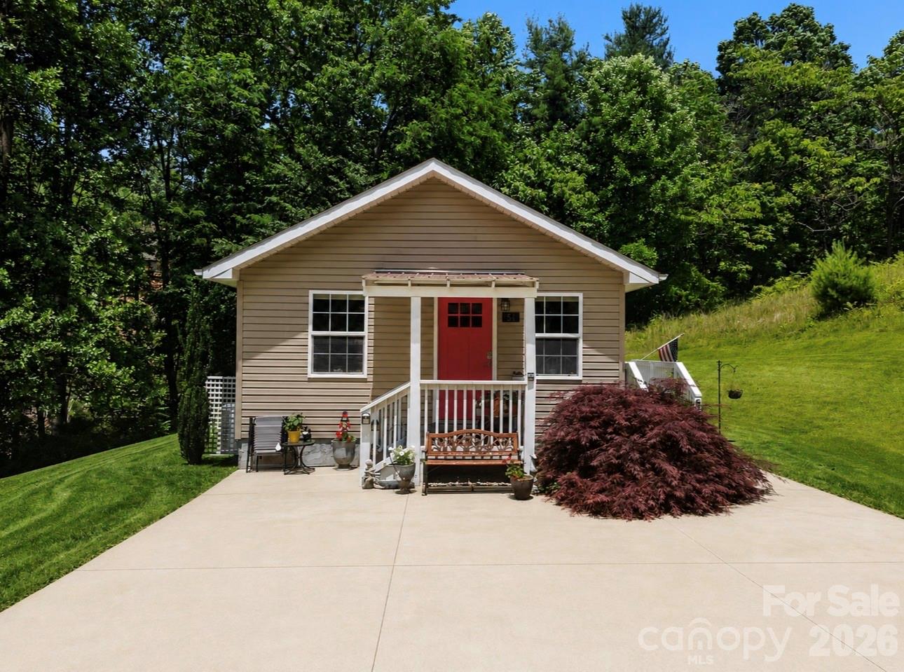 main property photo 45