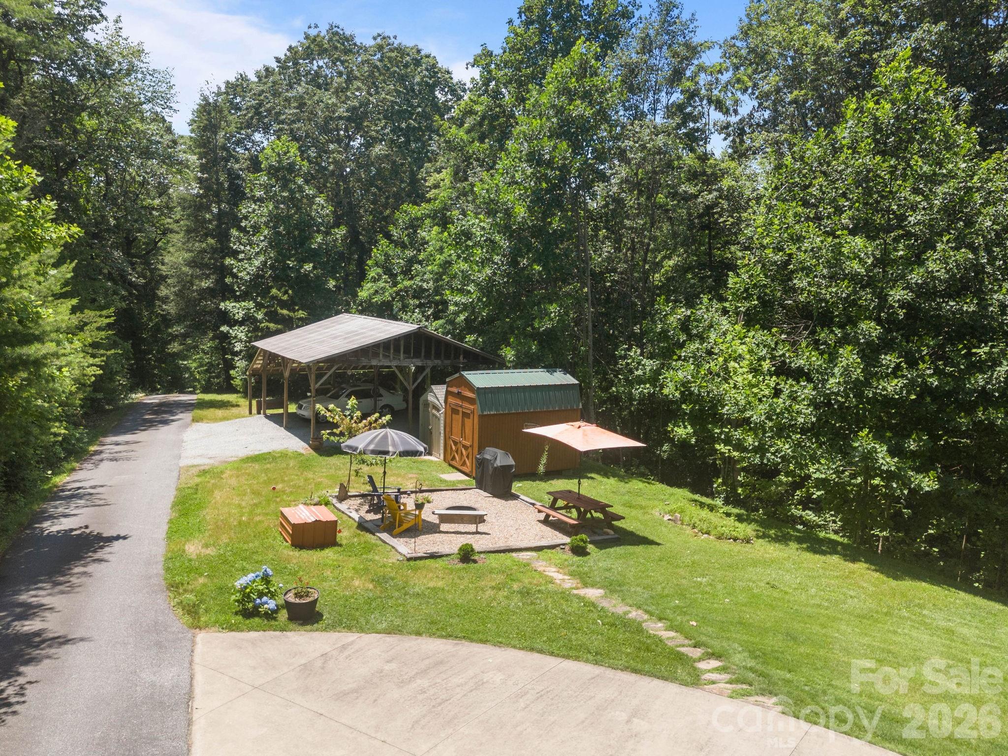 main property photo 9