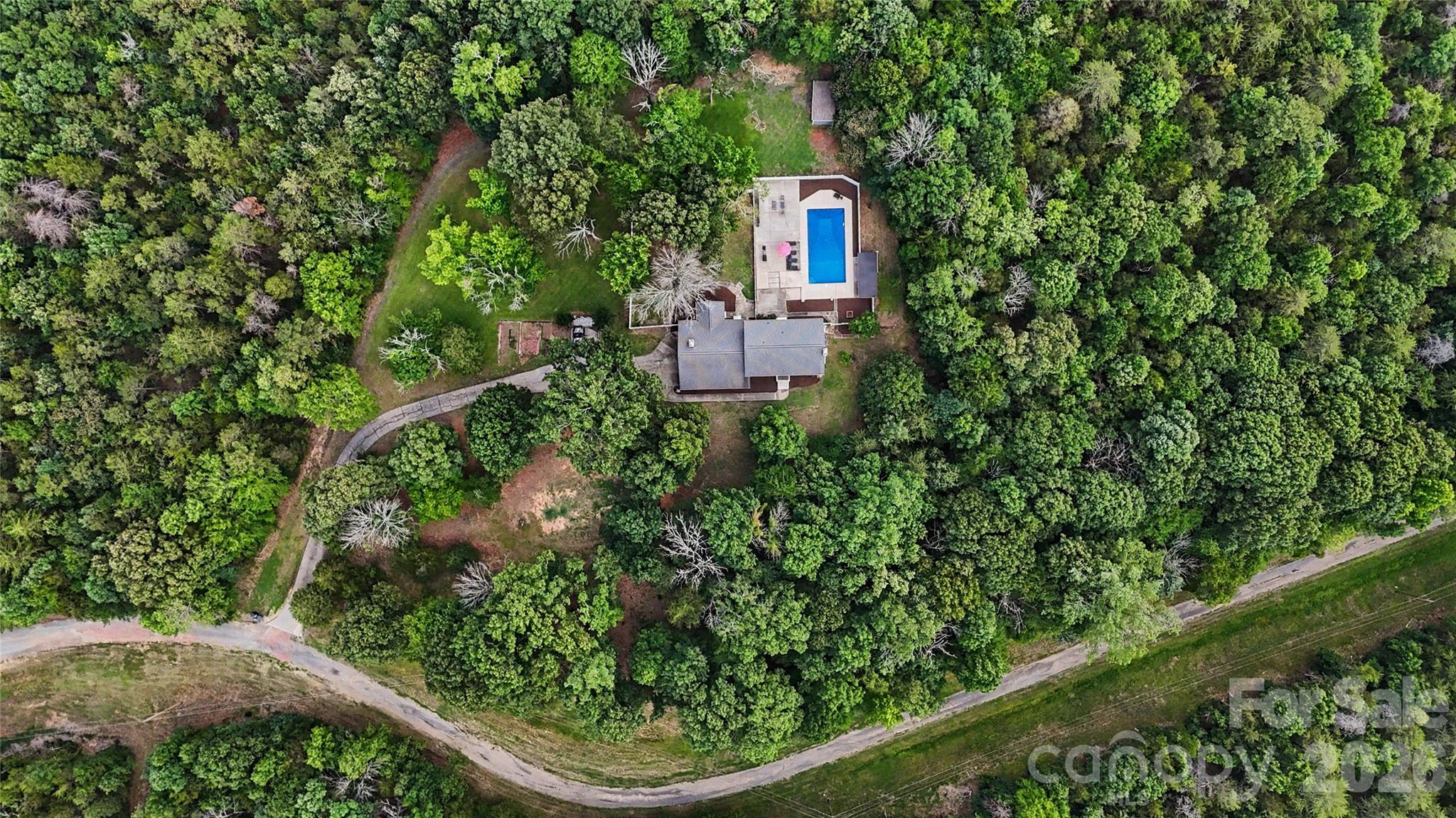 main property photo 34