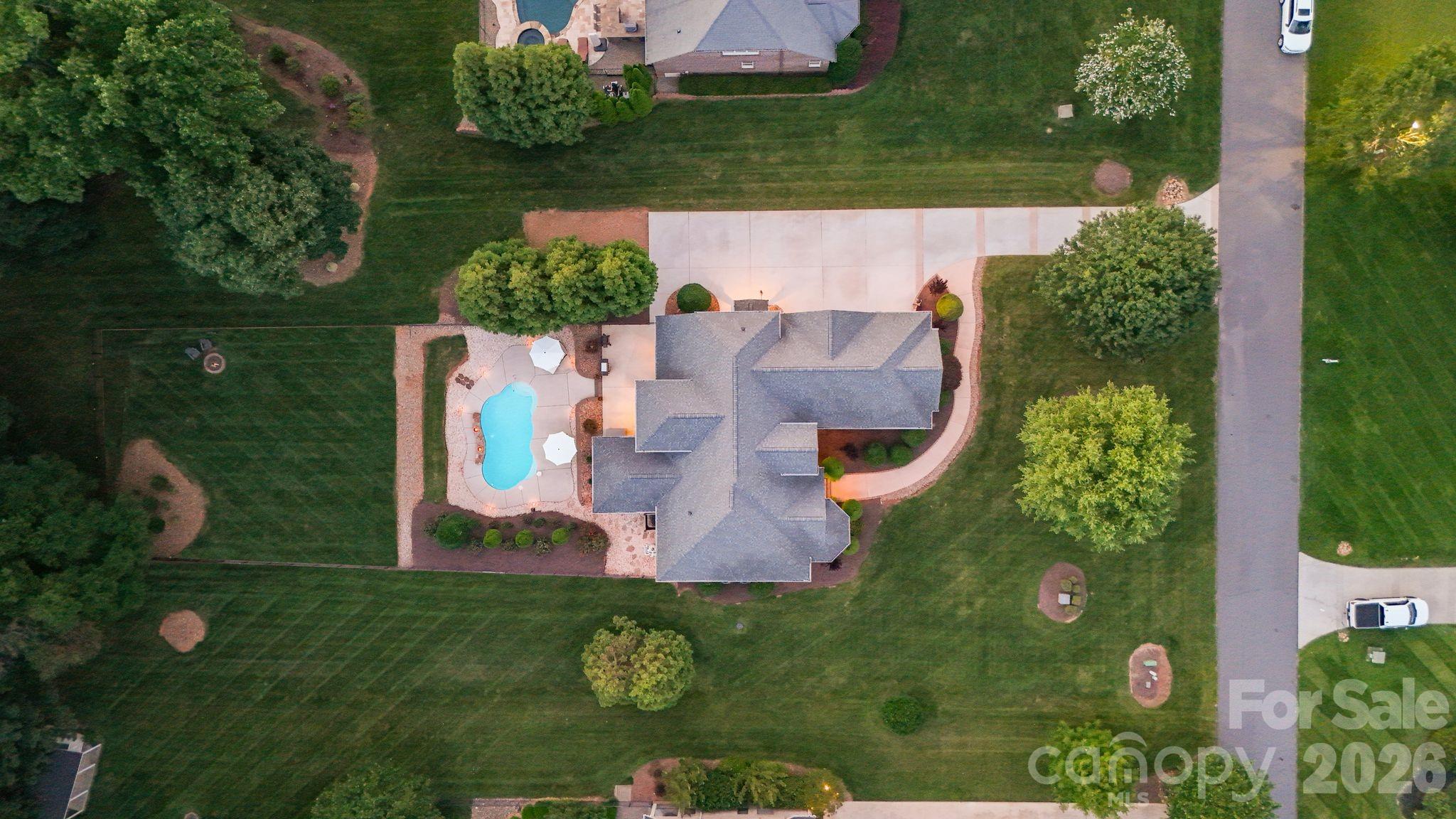 main property photo 46