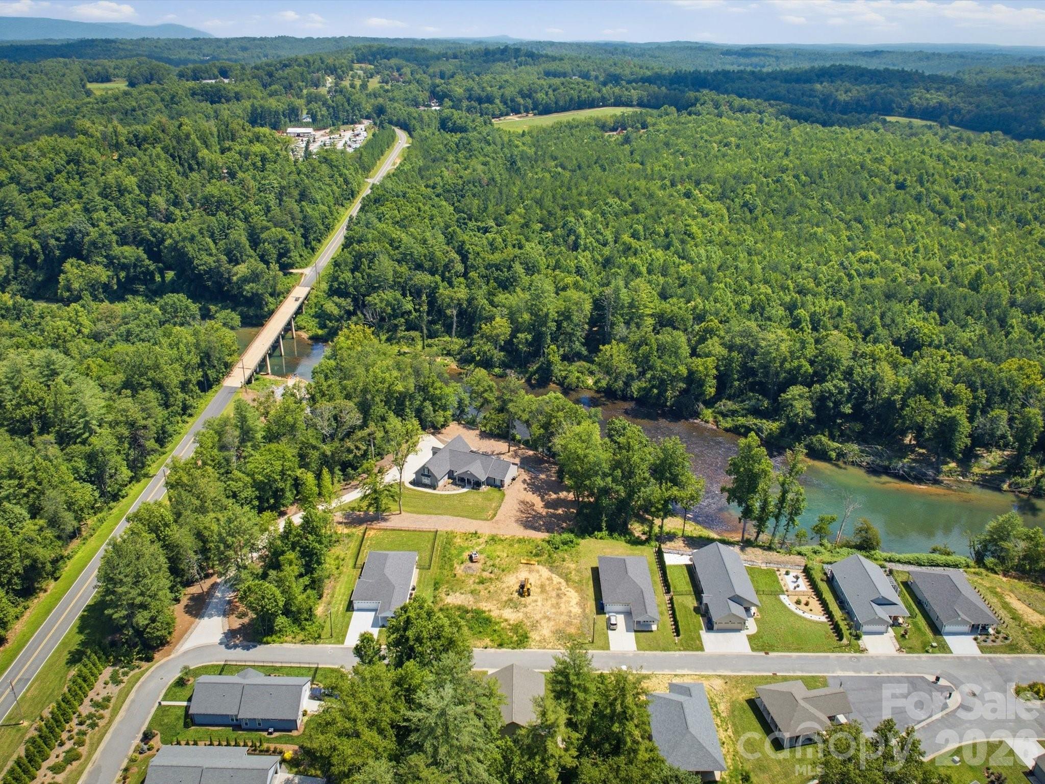 main property photo 10