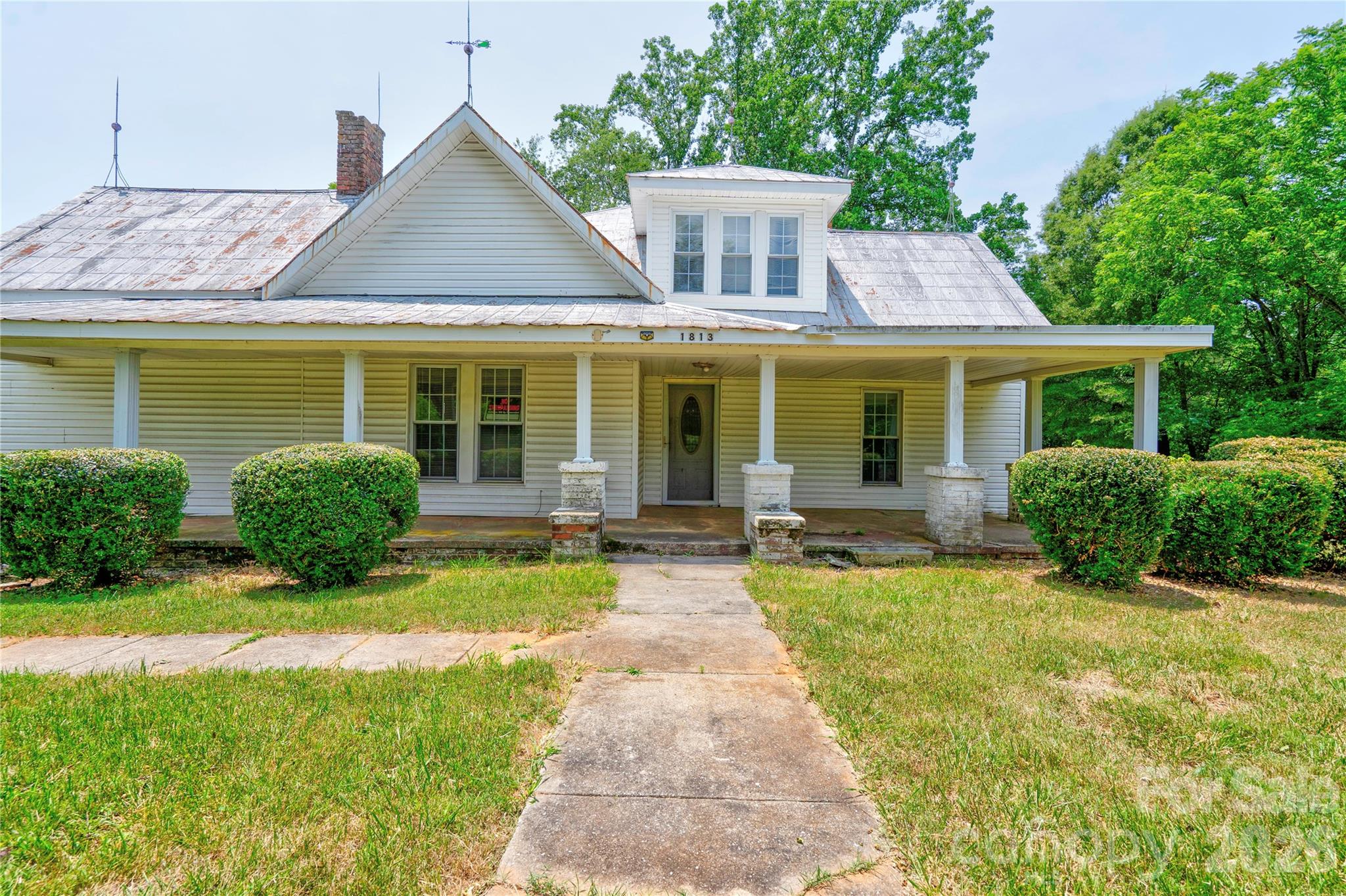 main property photo 4
