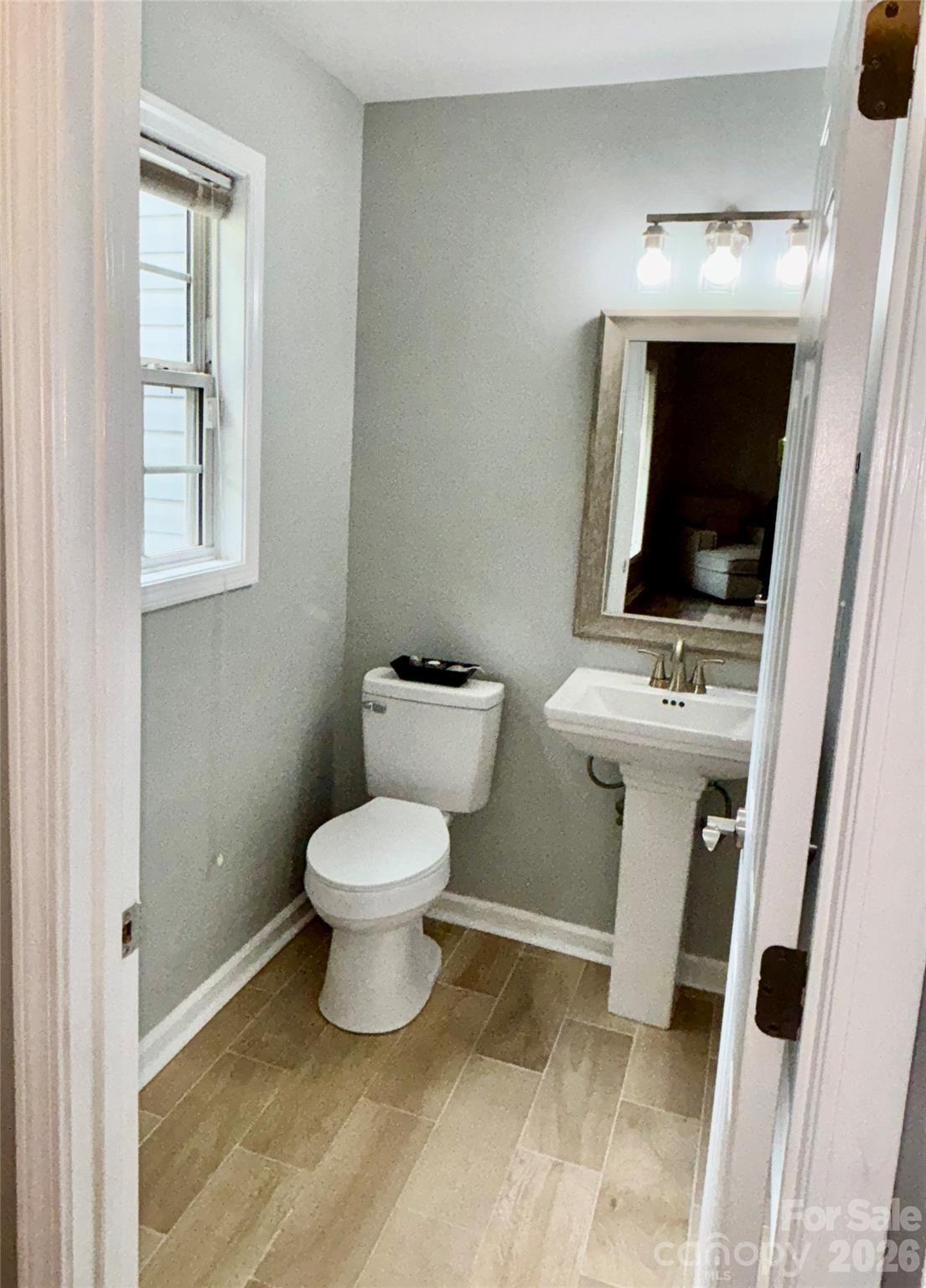 main property photo 13