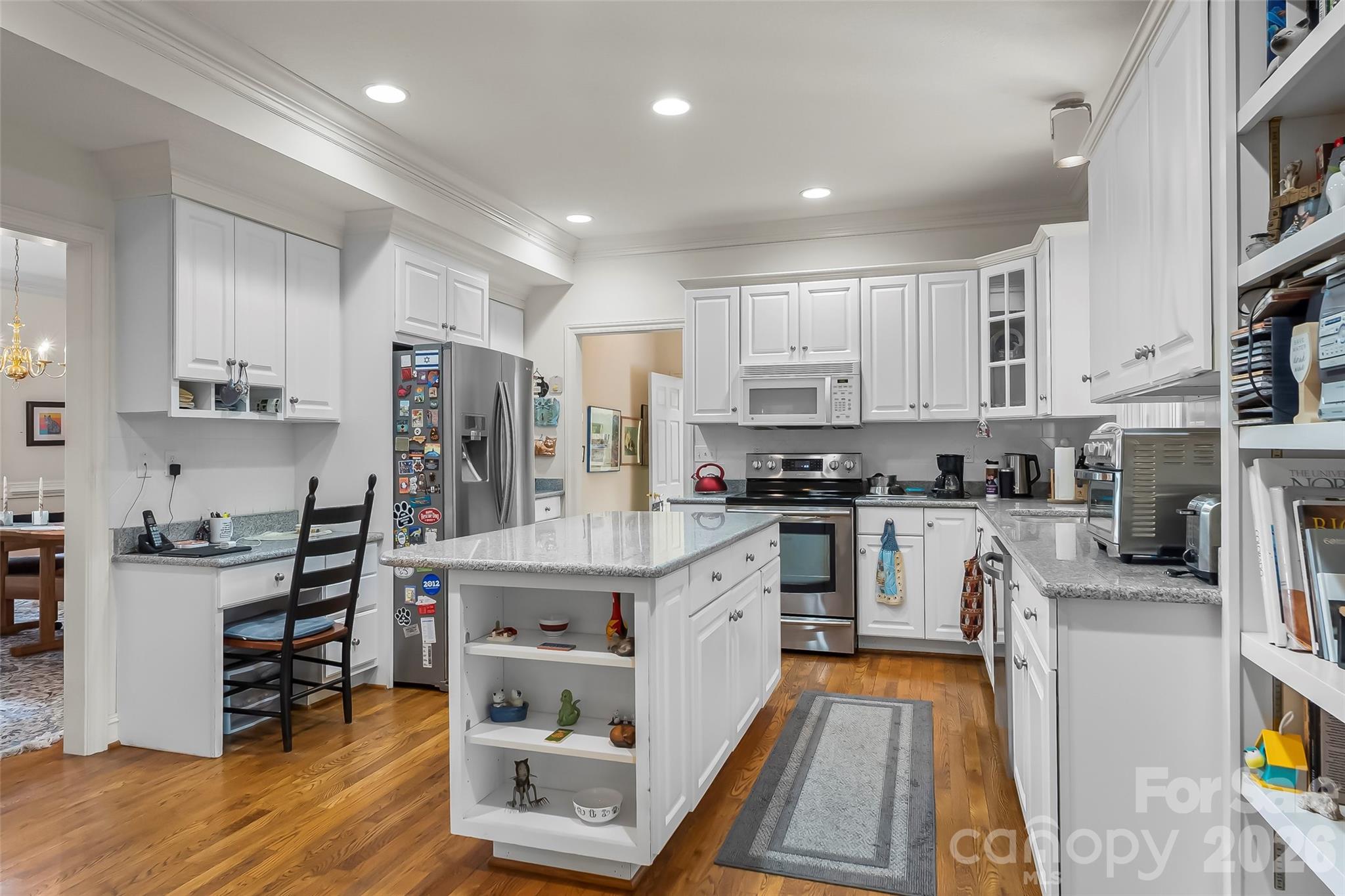 main property photo 18