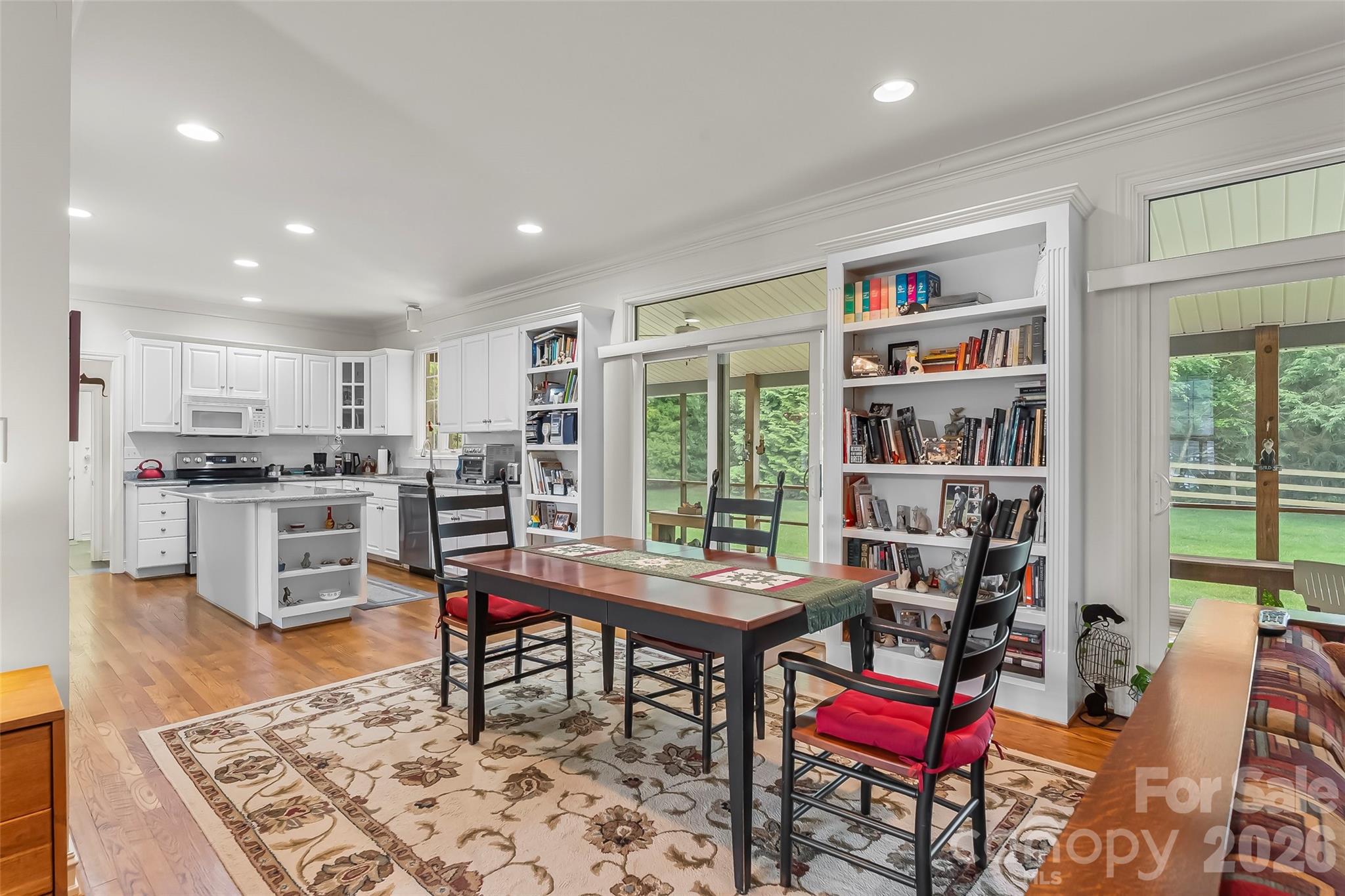 main property photo 4