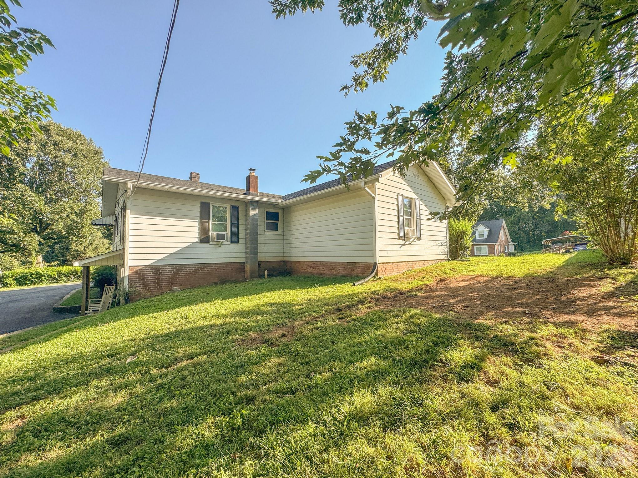 main property photo 36