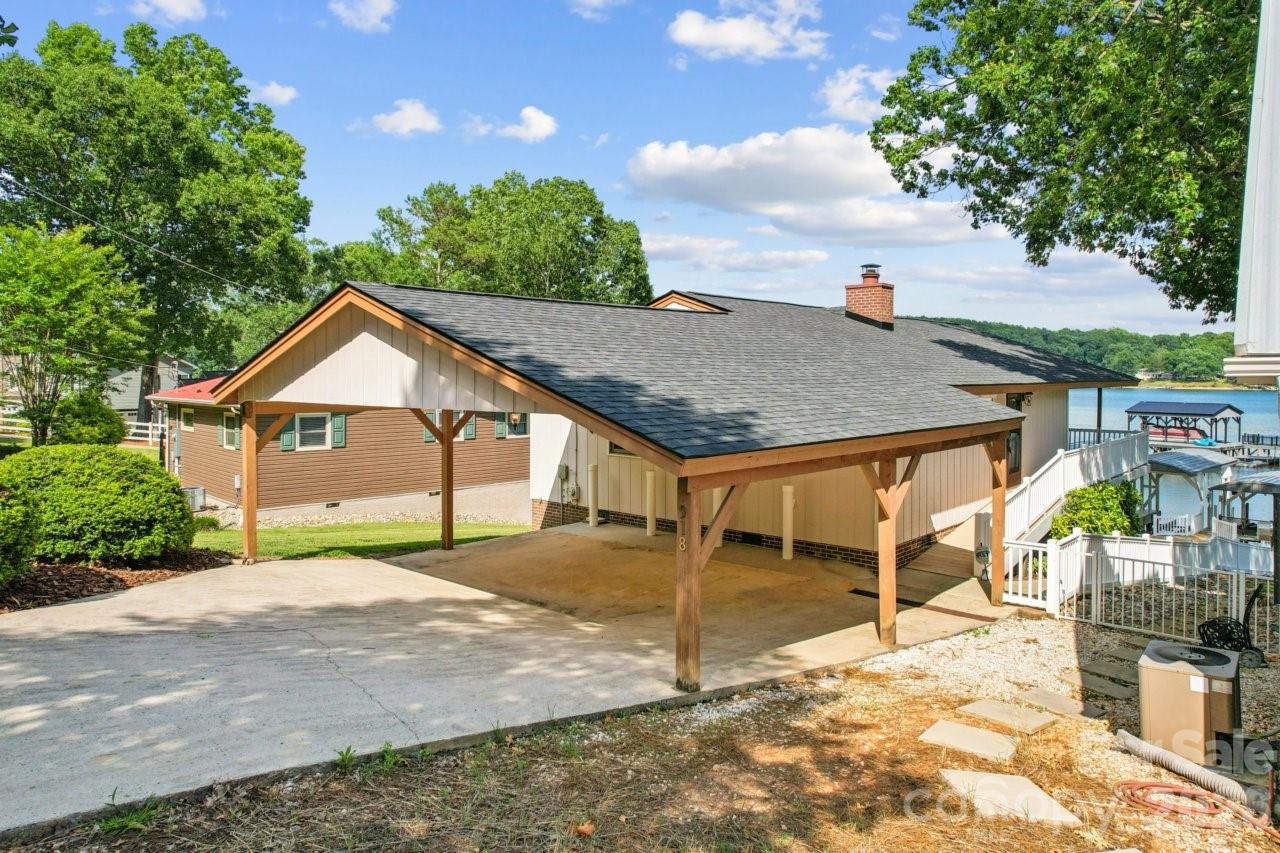 main property photo 36