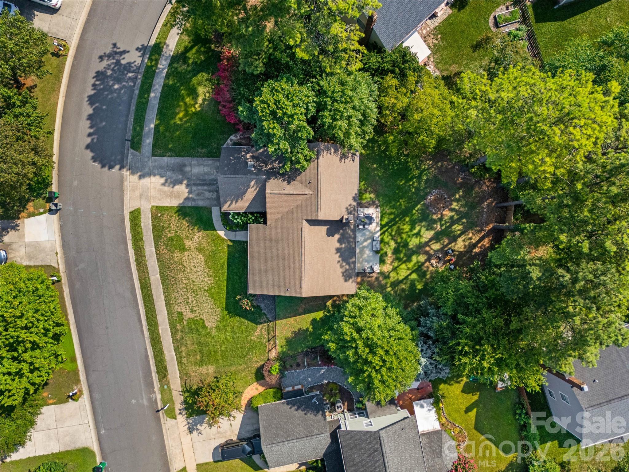 main property photo 39