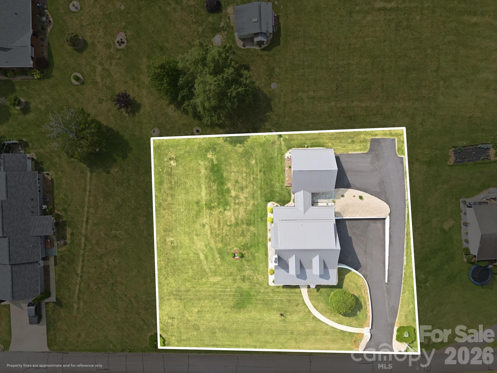 main property photo 34