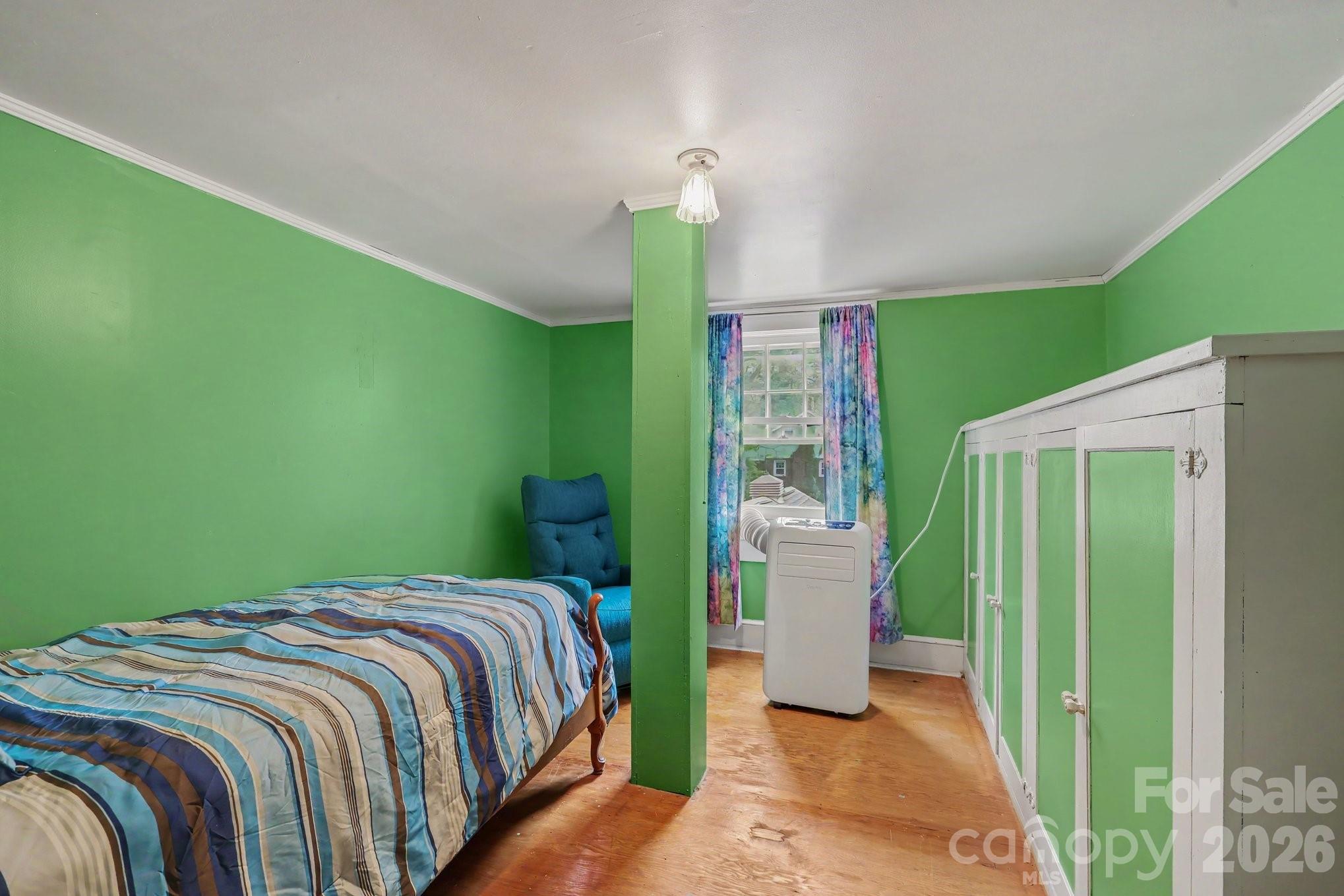main property photo 16