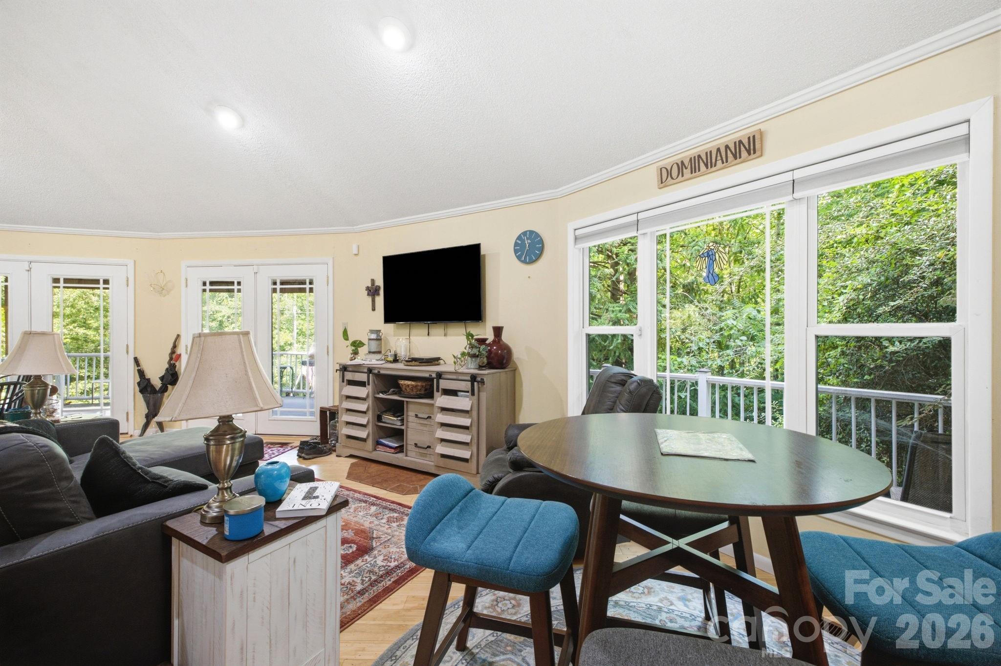 main property photo 13