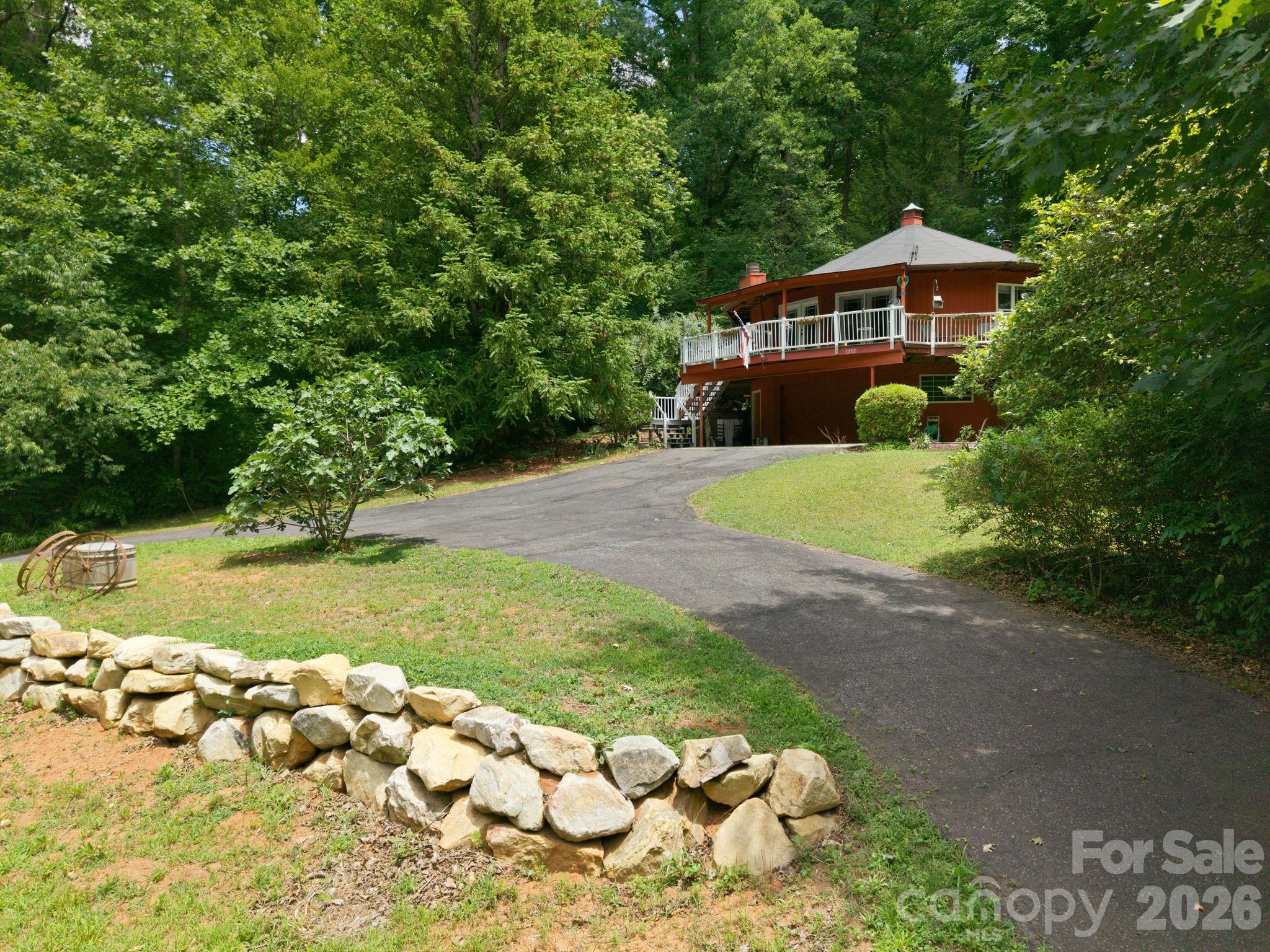 main property photo 34