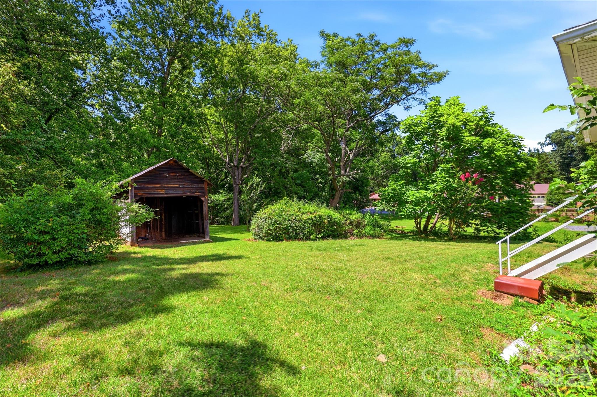 main property photo 26