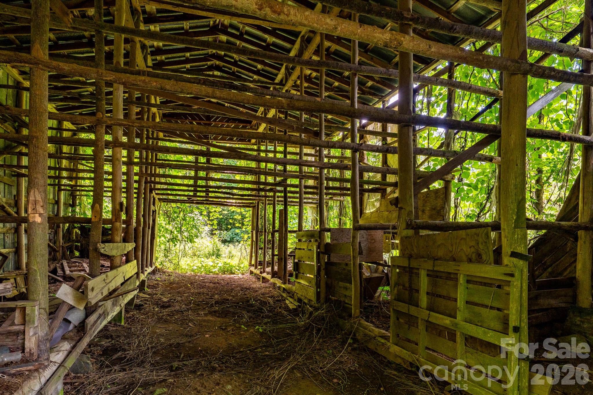 main property photo 24