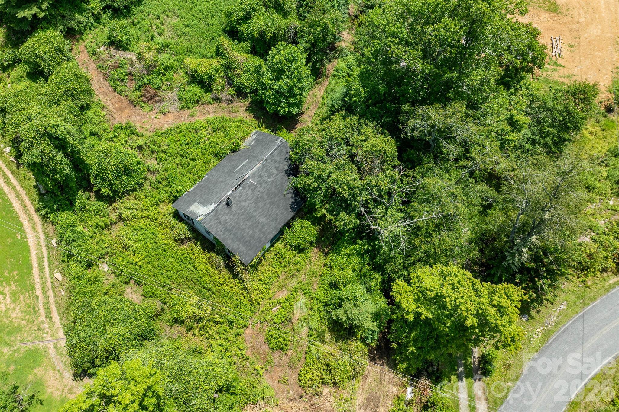 main property photo 6