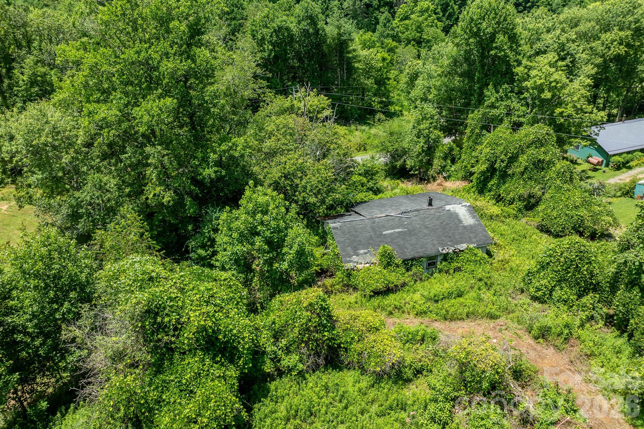main property photo 8