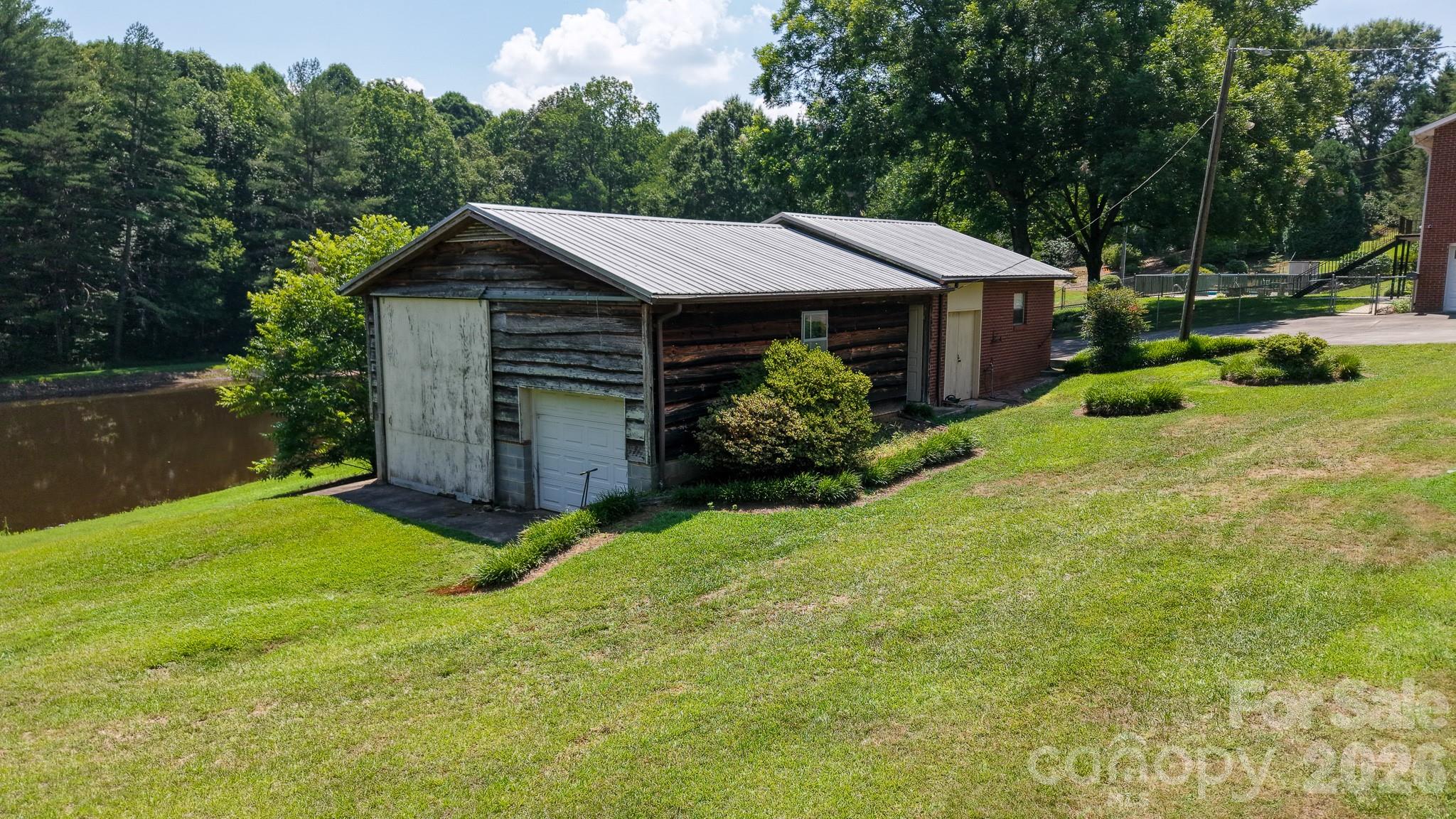 main property photo 36