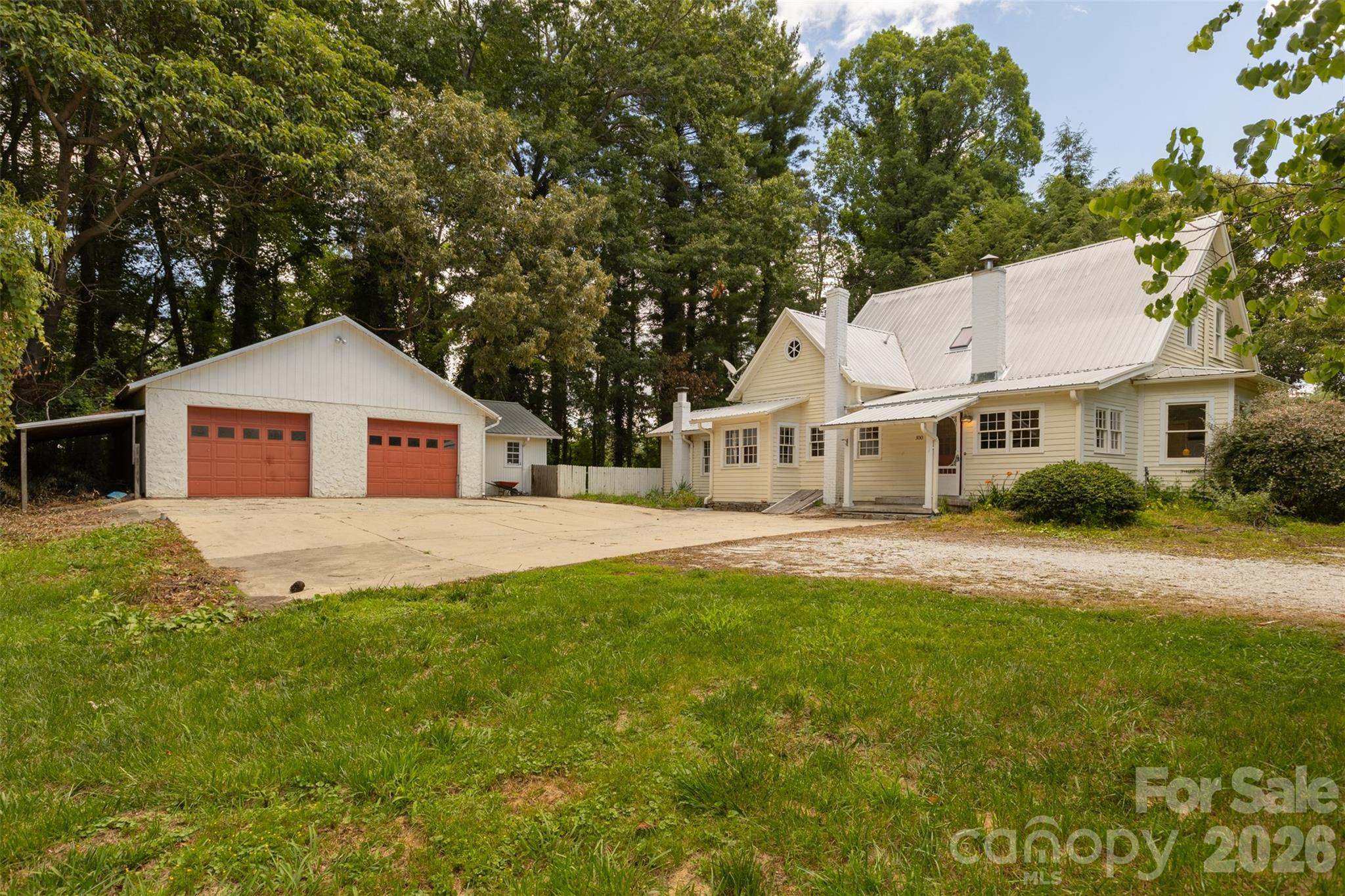main property photo 3