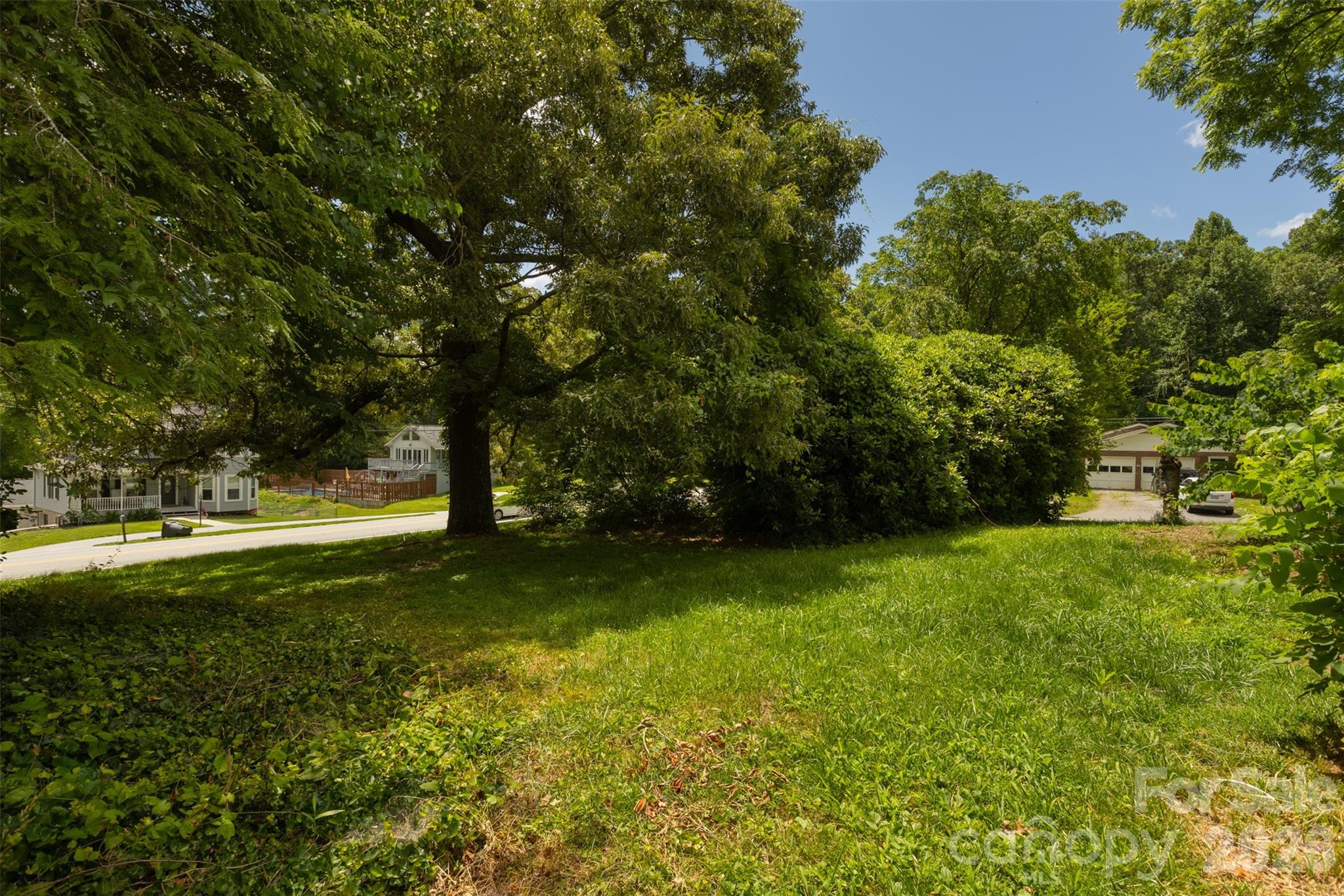 main property photo 44
