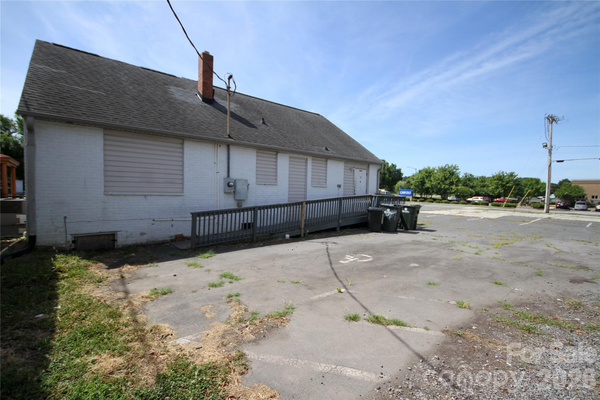 main property photo 19