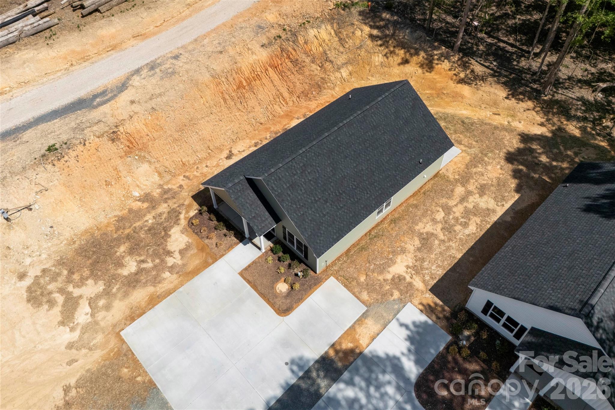 main property photo 32
