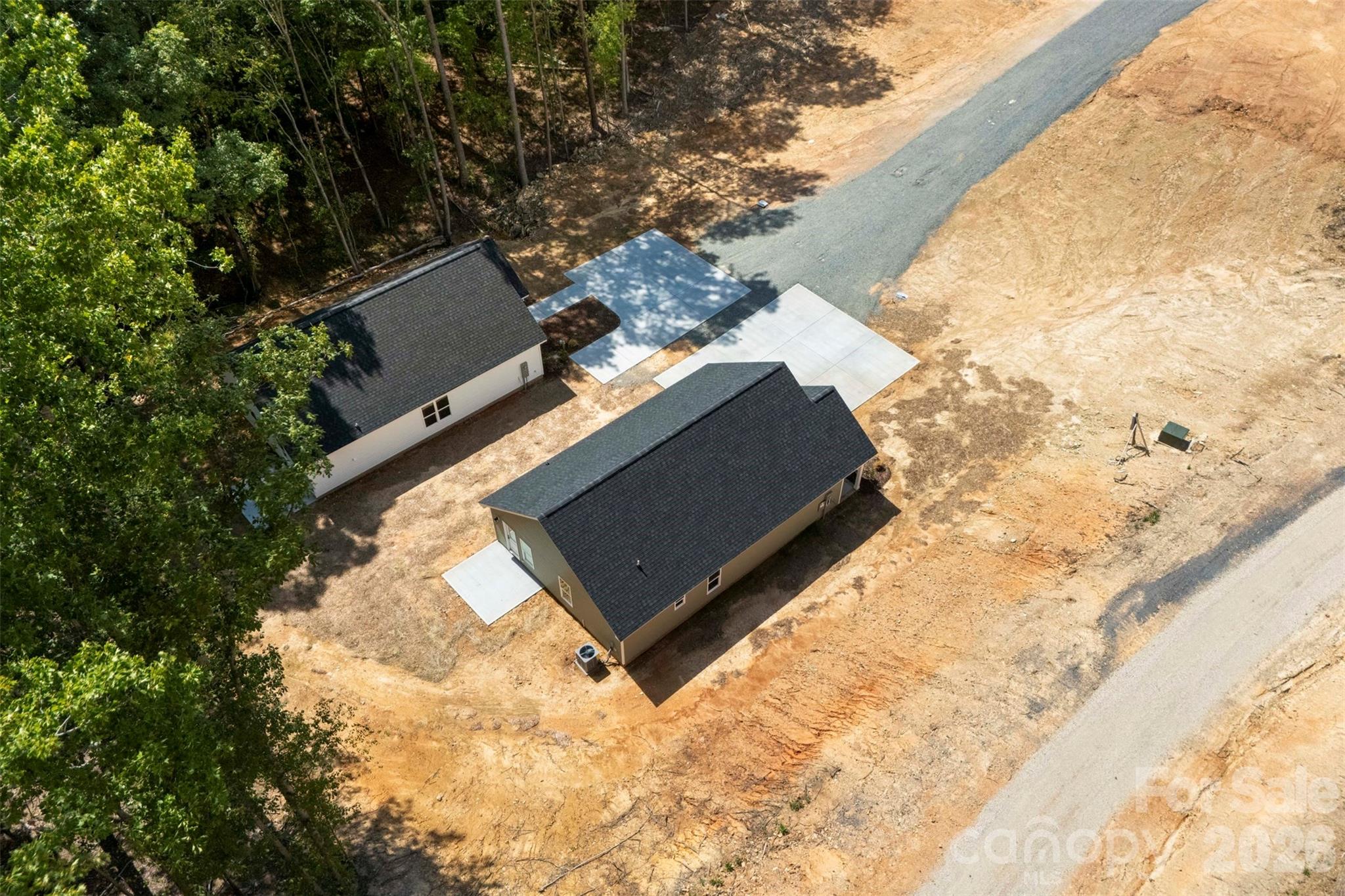 main property photo 34