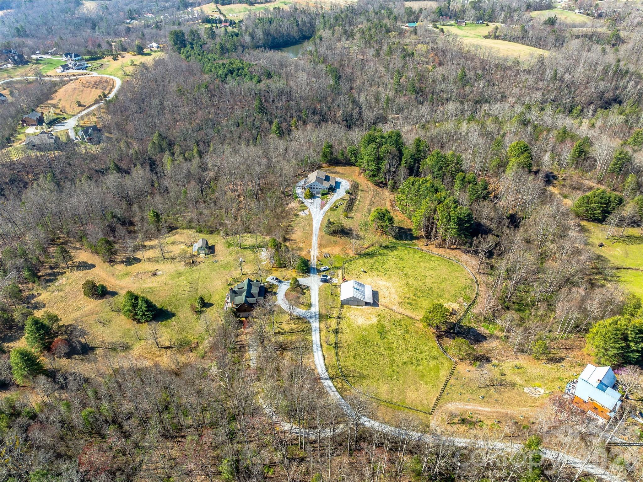 main property photo 30