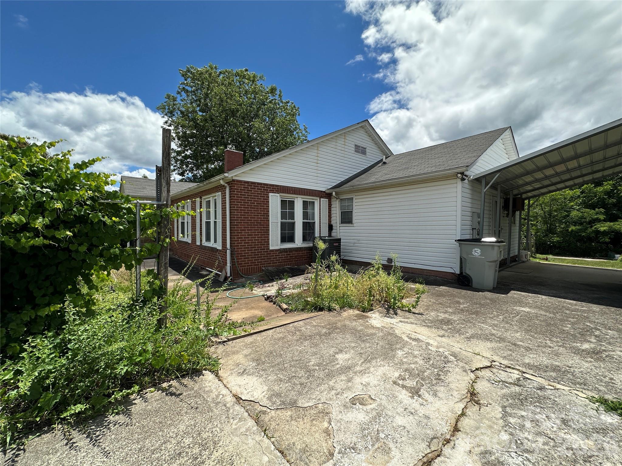 main property photo 5
