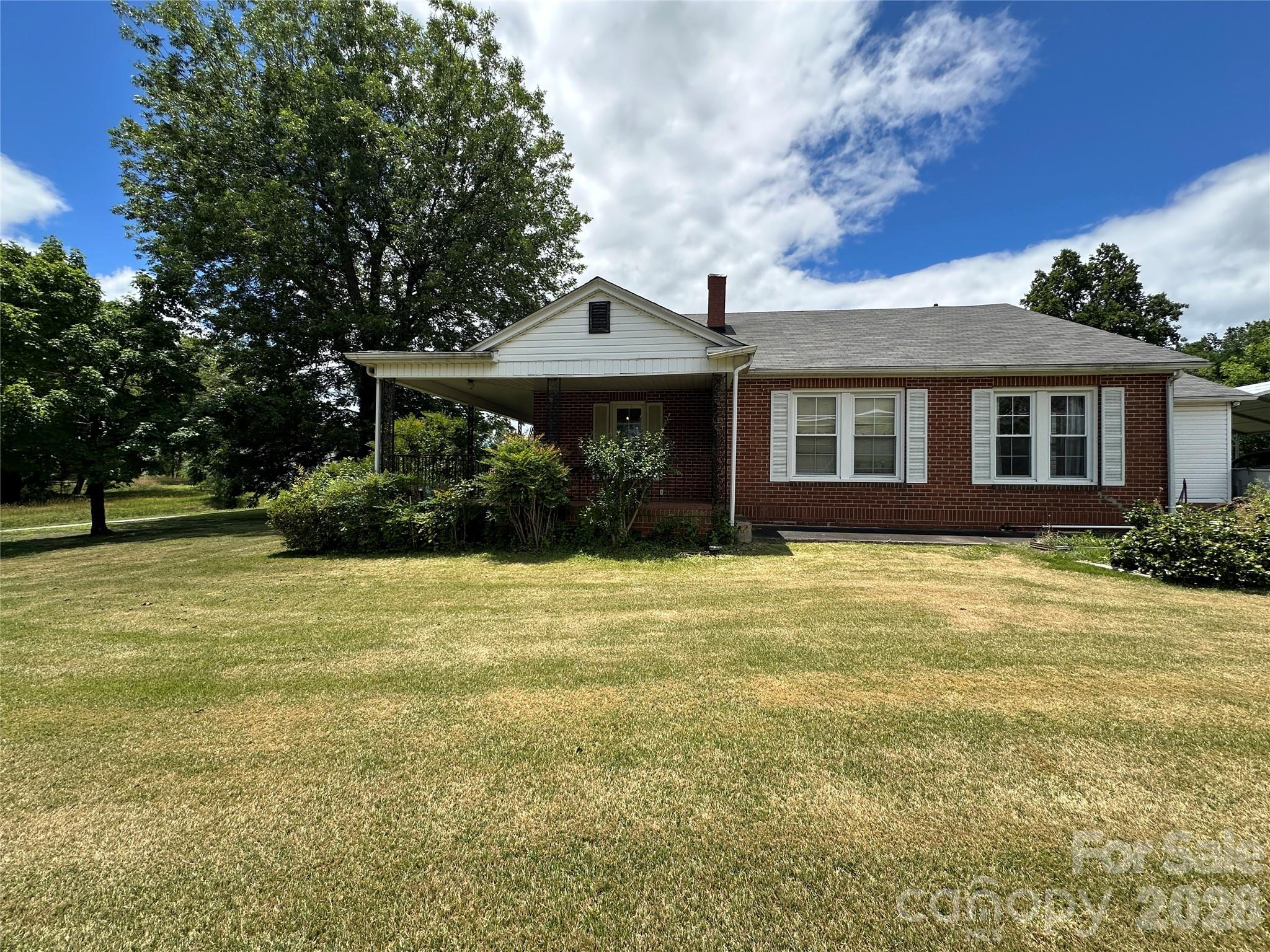 main property photo 6
