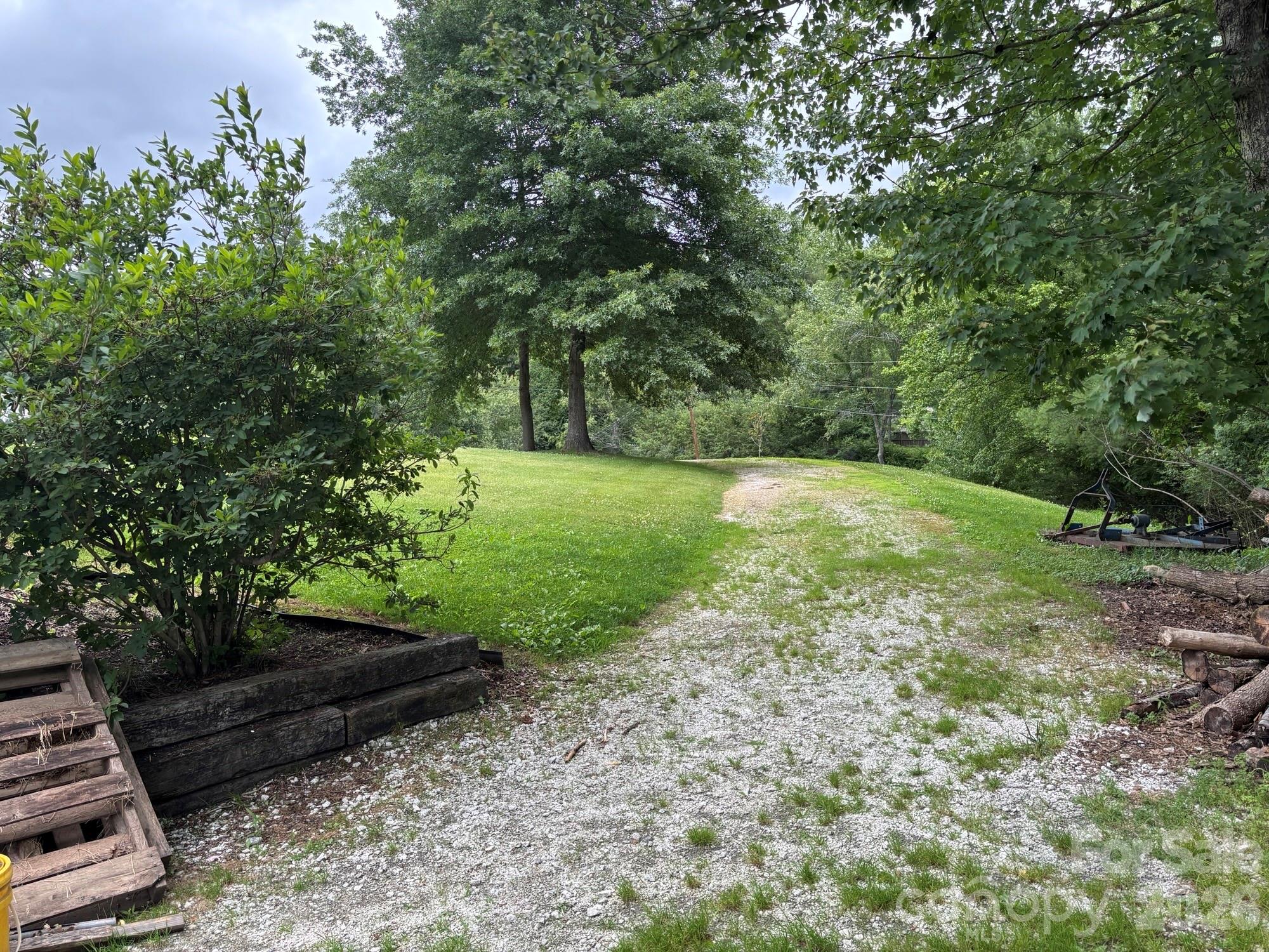 main property photo 34