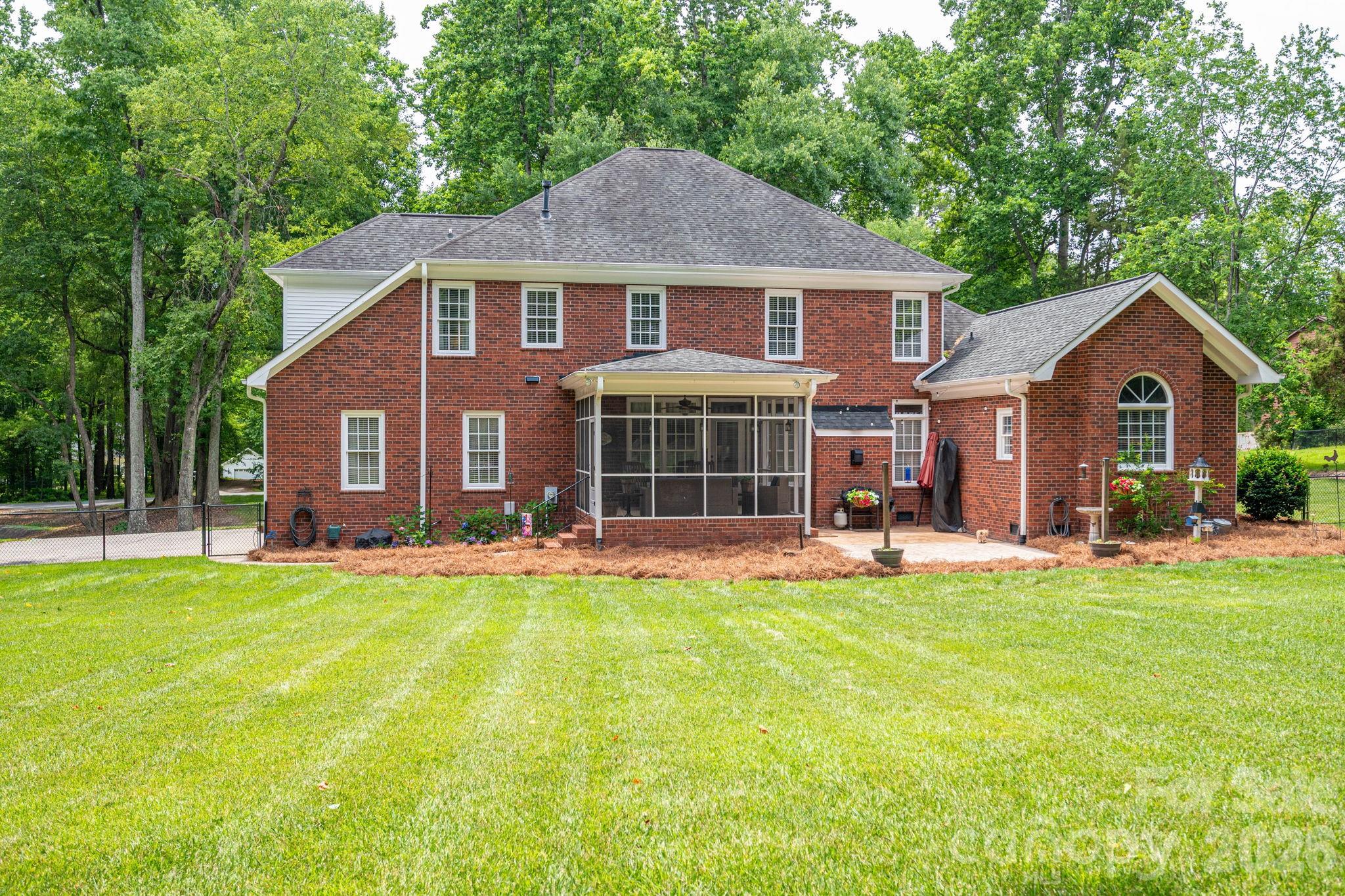 main property photo 37