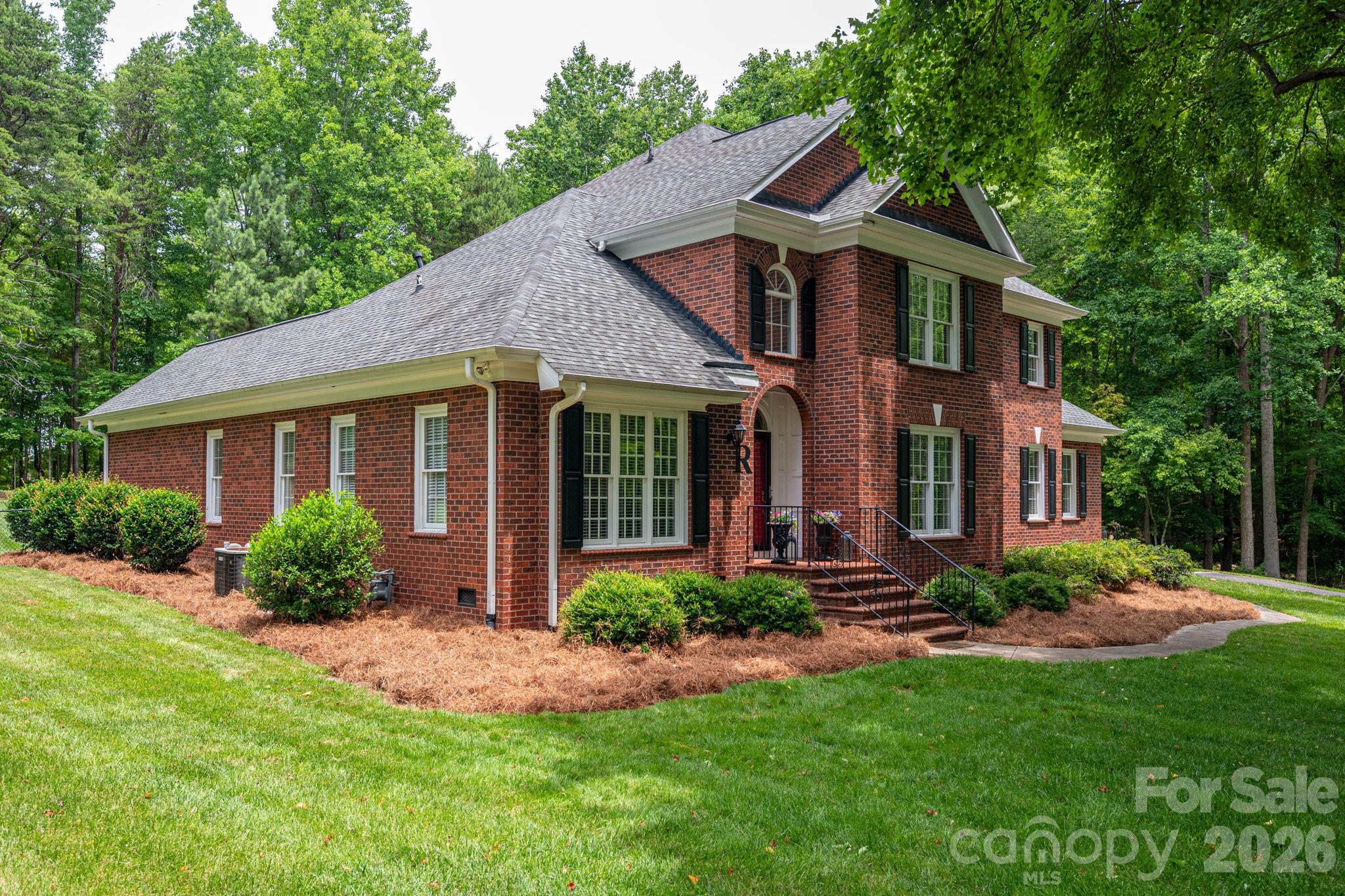 main property photo 4