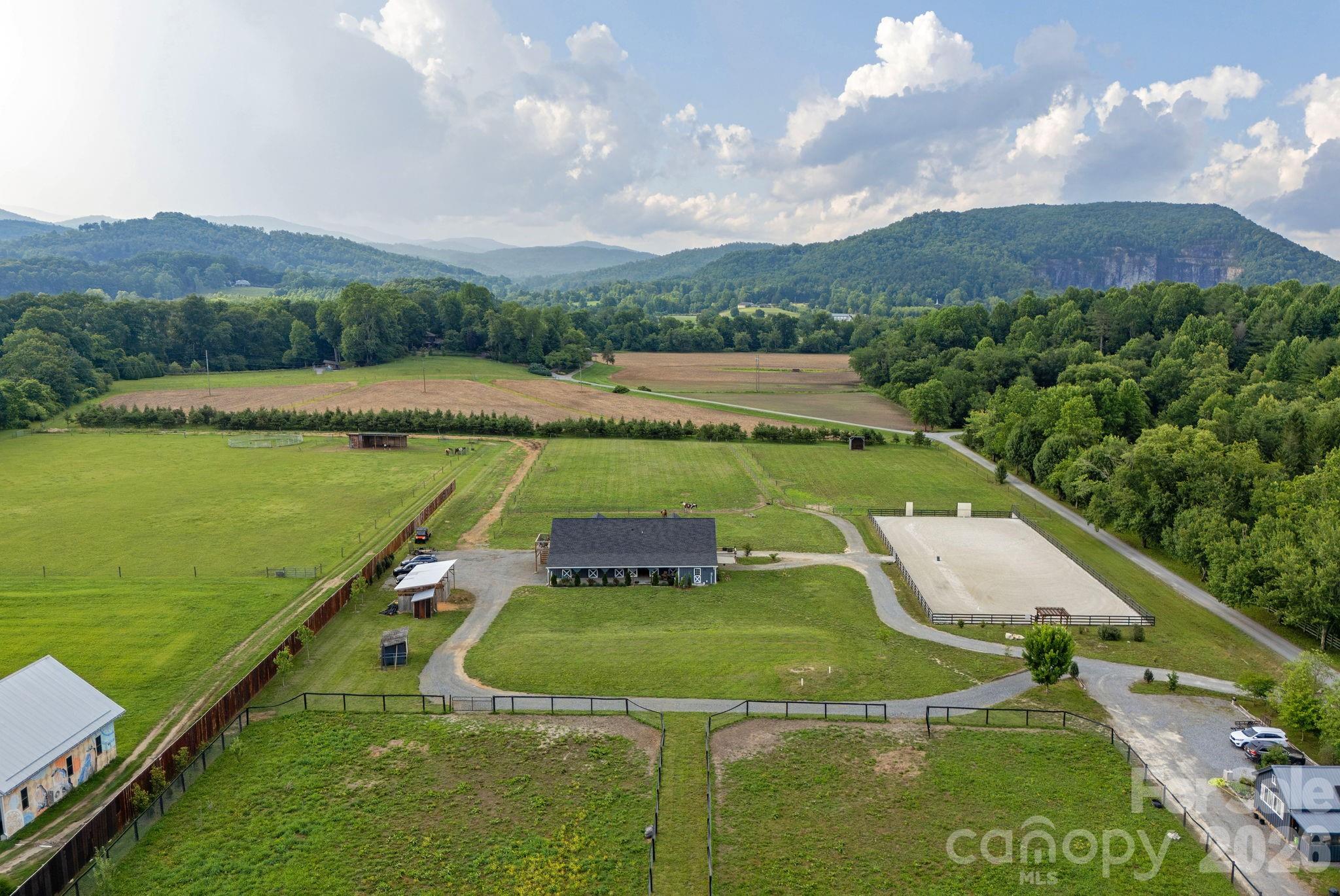 main property photo 5
