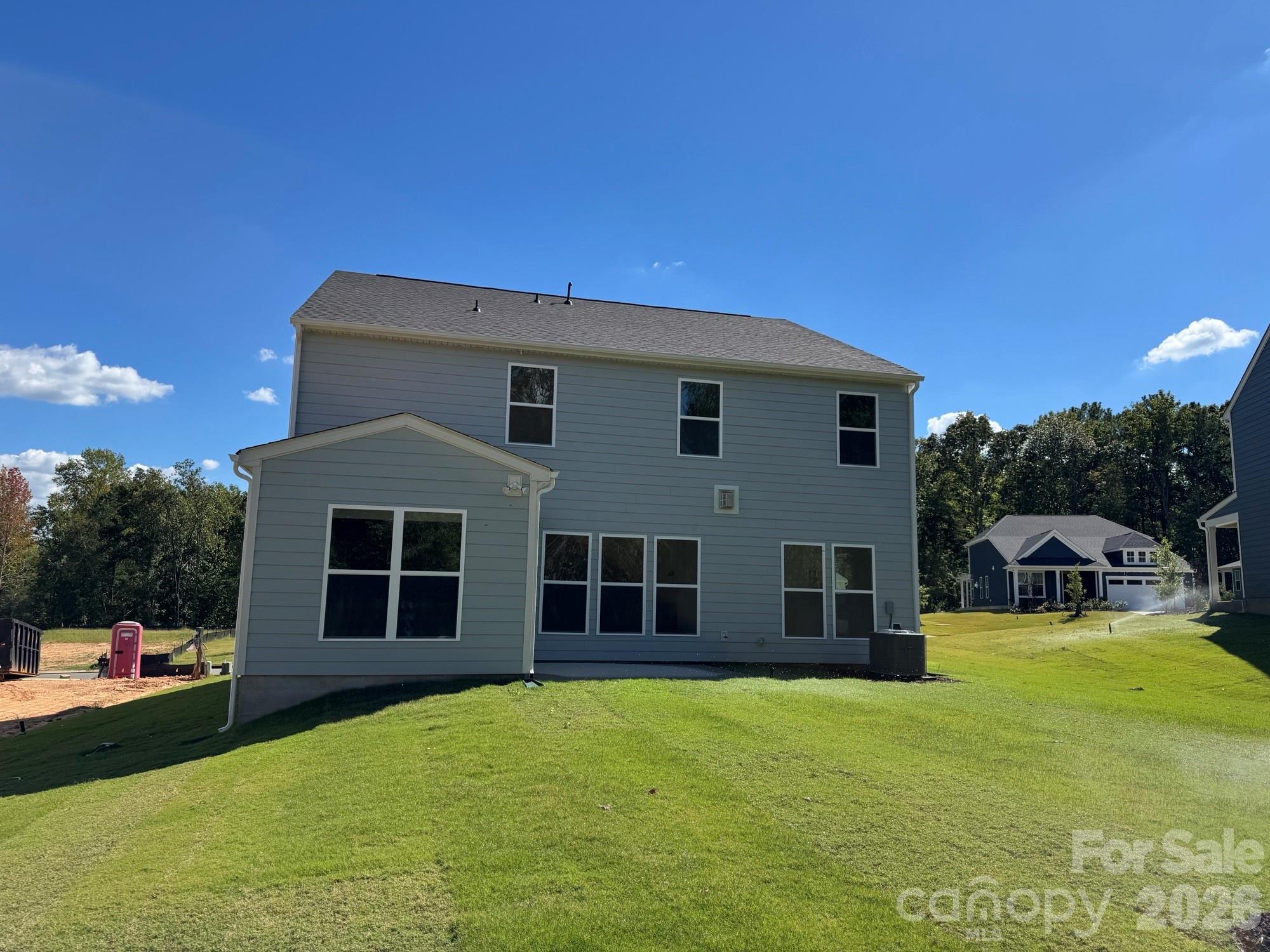 main property photo 28