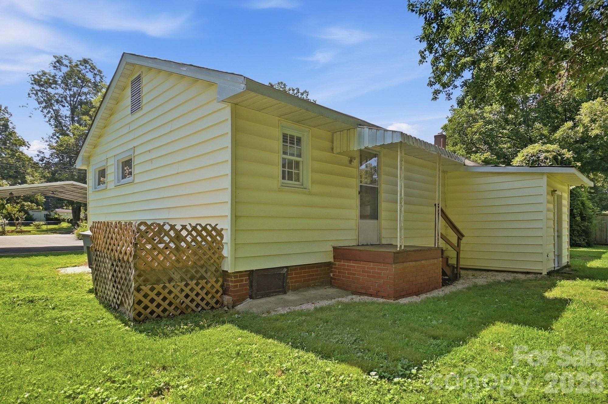 main property photo 38