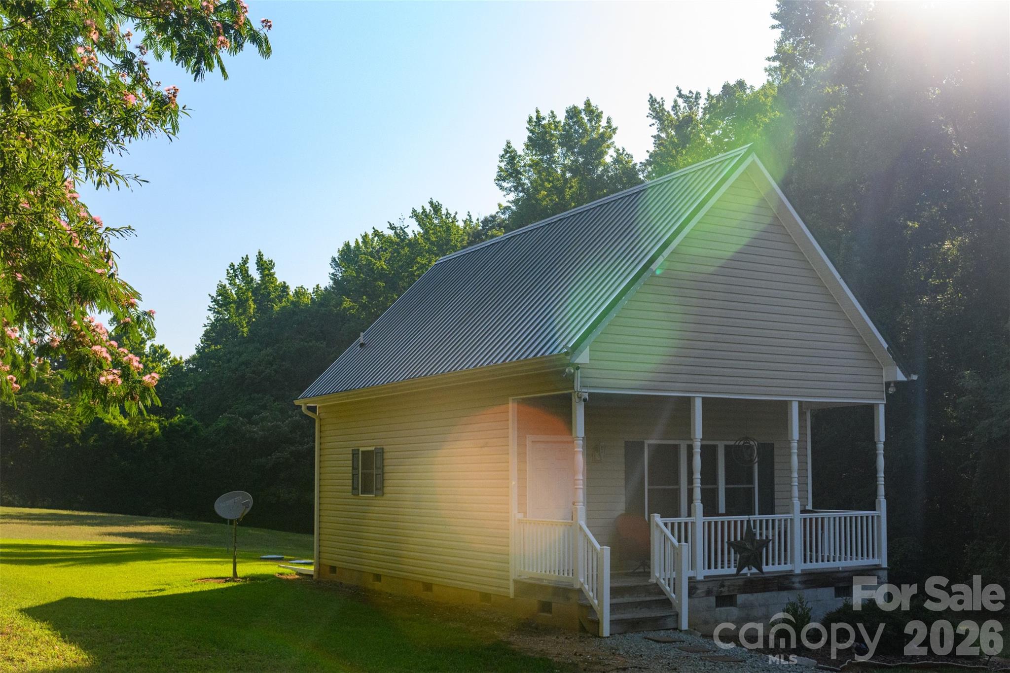 main property photo 2