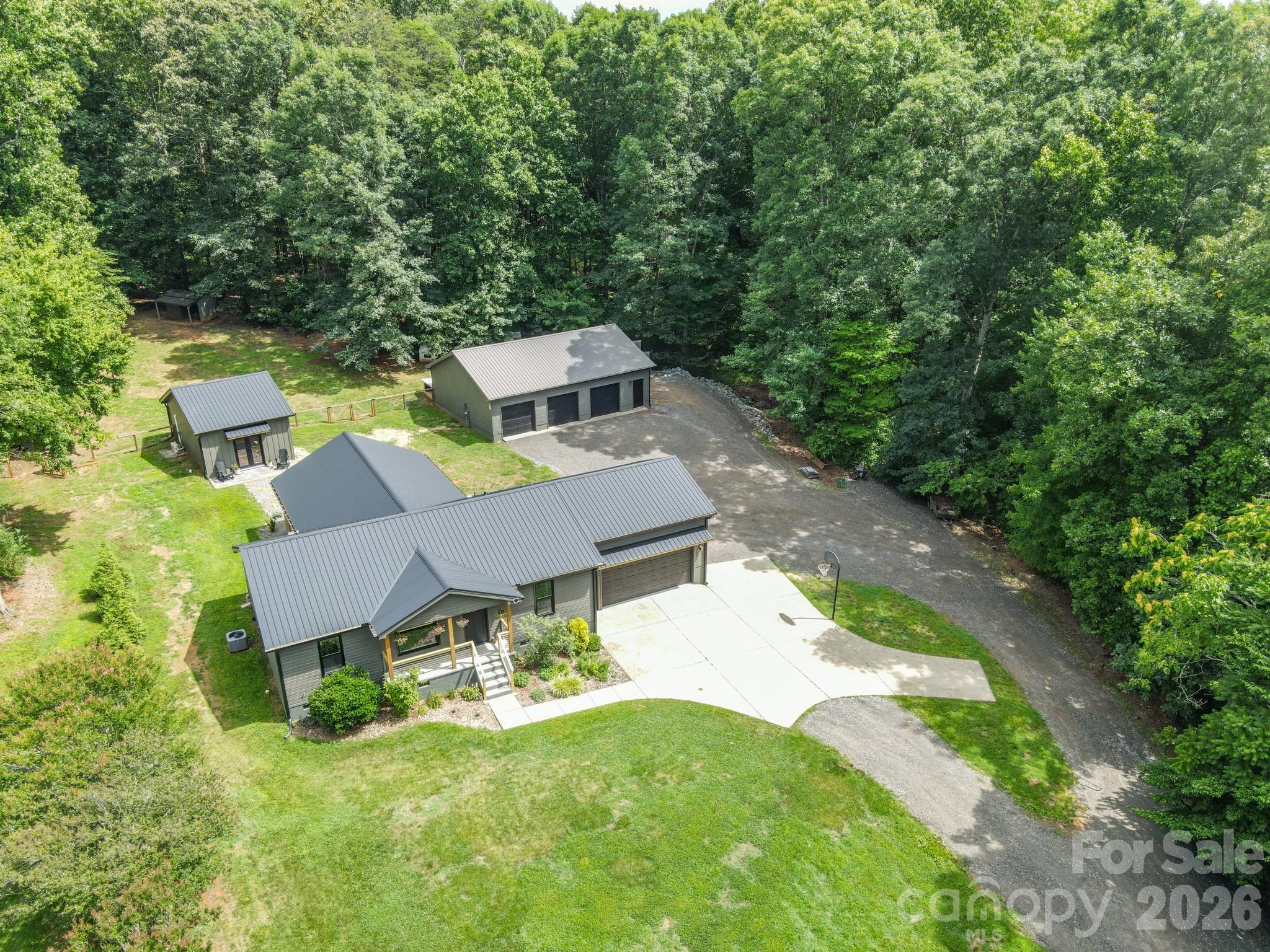 main property photo 27