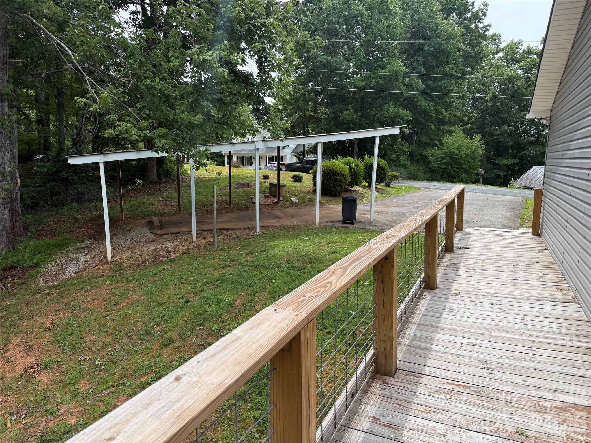 main property photo 28