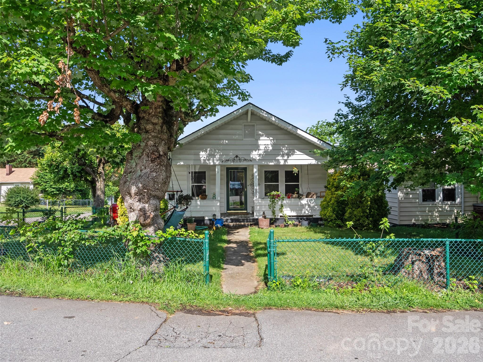 main property photo 27