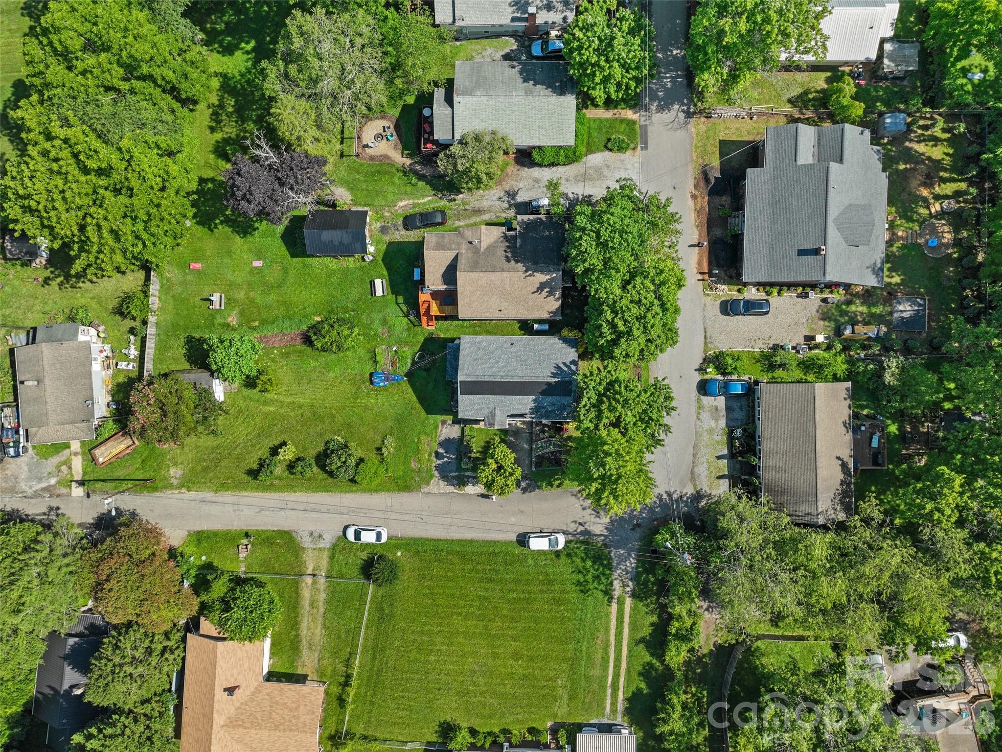 main property photo 30