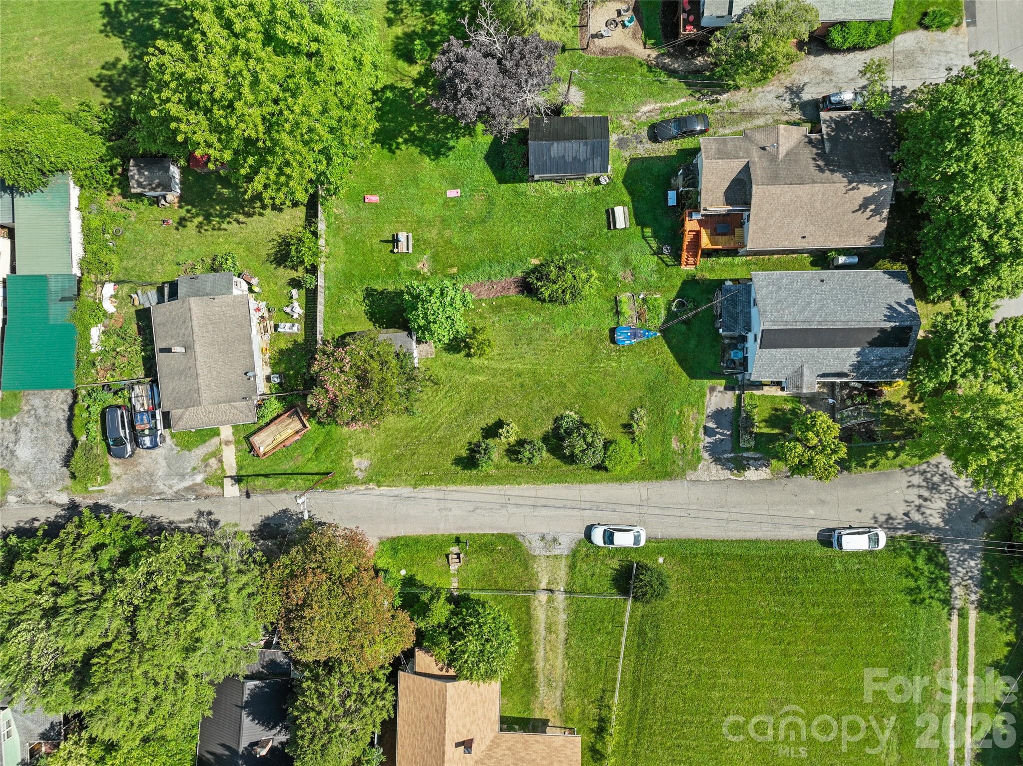 main property photo 40