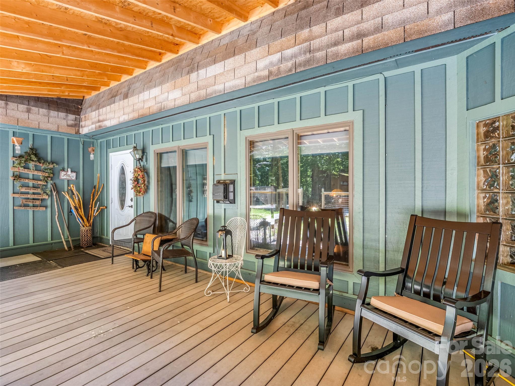 main property photo 40